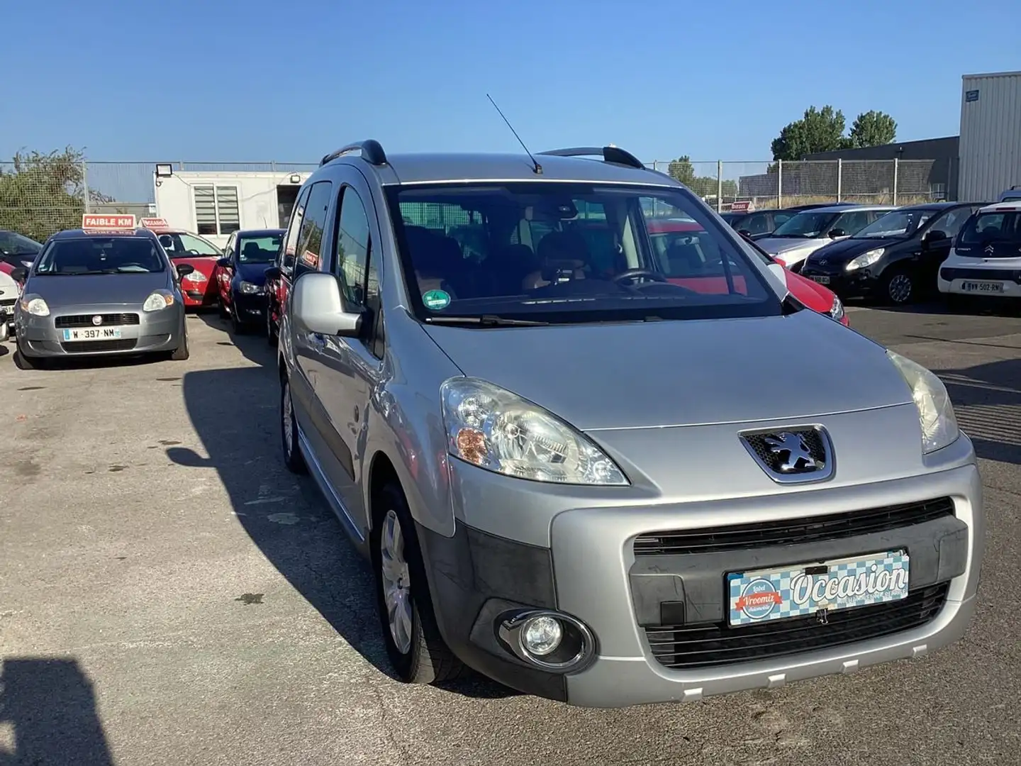 Peugeot Partner Tepee 1.6 HDI Outdoor Argent - 2
