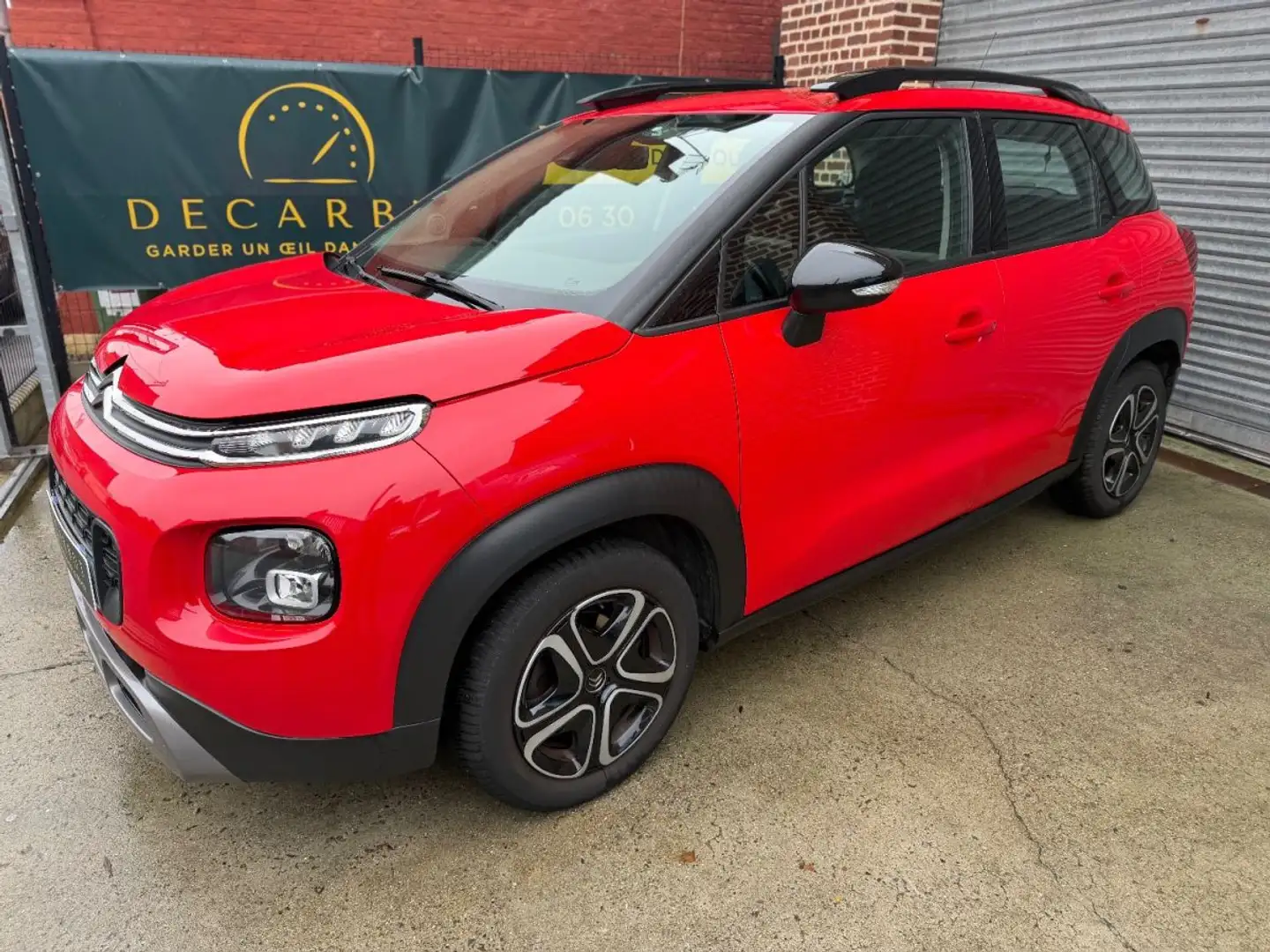 Citroen C3 C3 AIRCROSS. 1.6 BLUE HDI 100 FEEL Rouge - 2