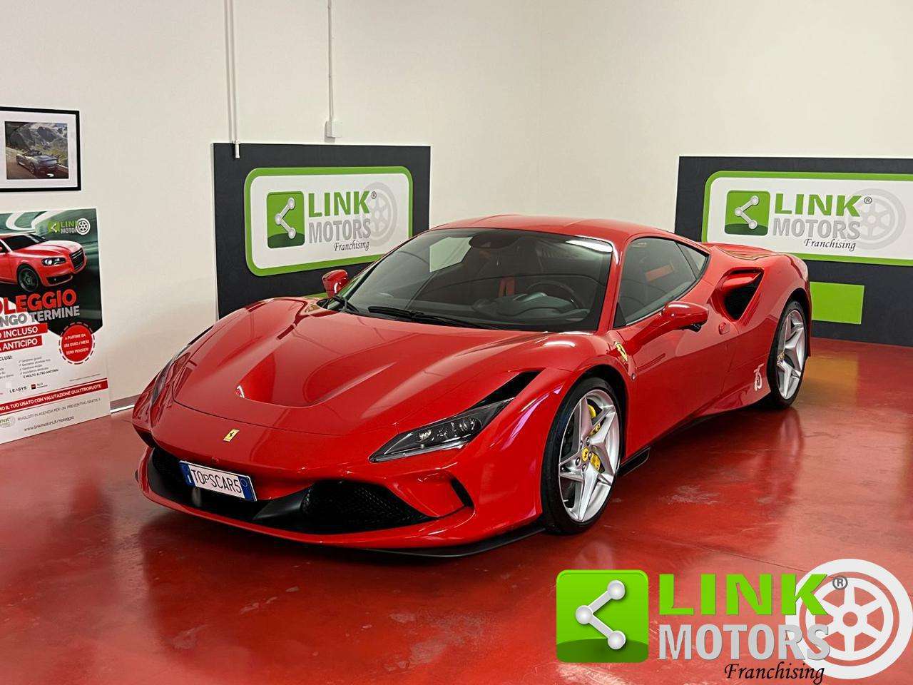 Ferrari F8 Tributo uniproprietario SOLLEVATORE - DOPPI CERCHI - VOLANTE CARBONIO+LED - FARI AFS - 360° CAMERA