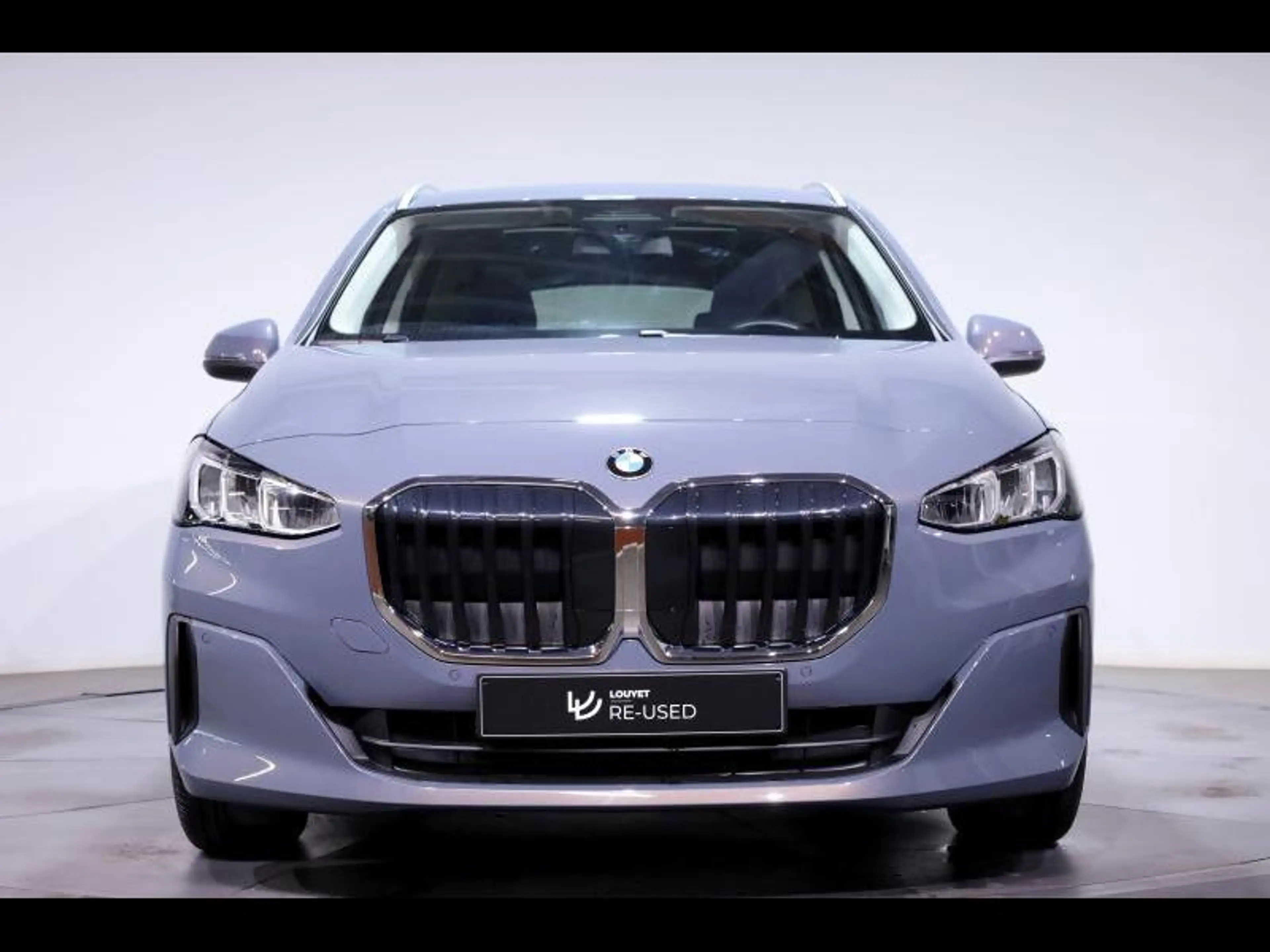 BMW 218 i Active Tourer — photo 2