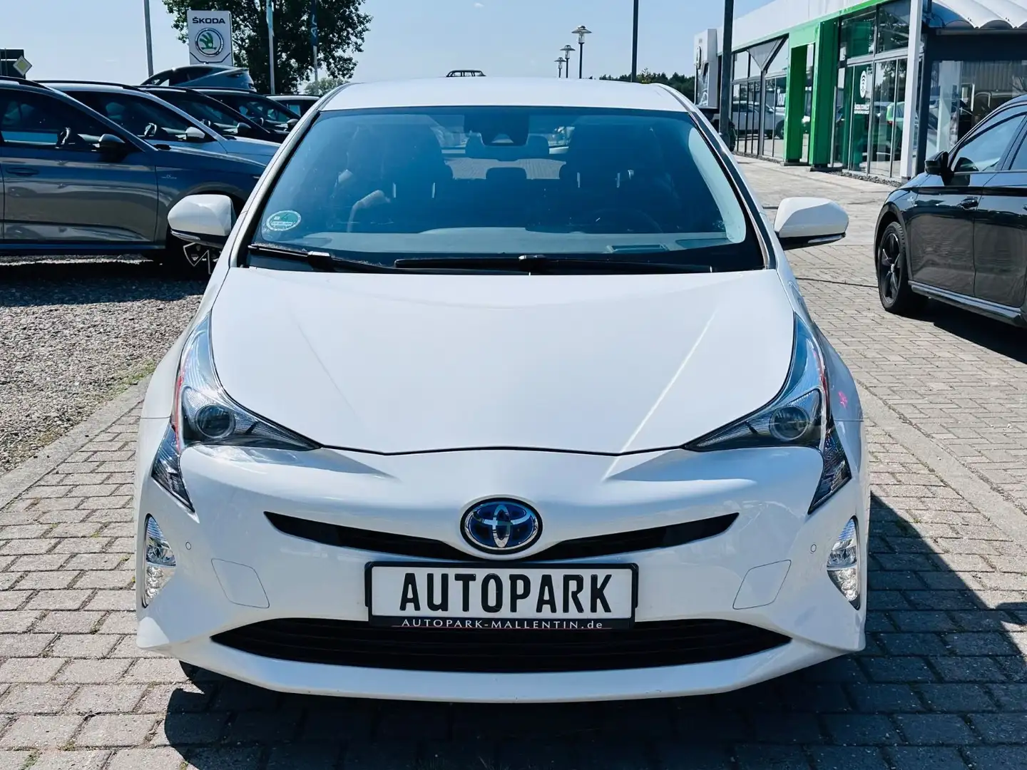 Toyota Prius Executive*AHK*NAVI*KAMERA*LED*HEAD-UP Weiß - 2