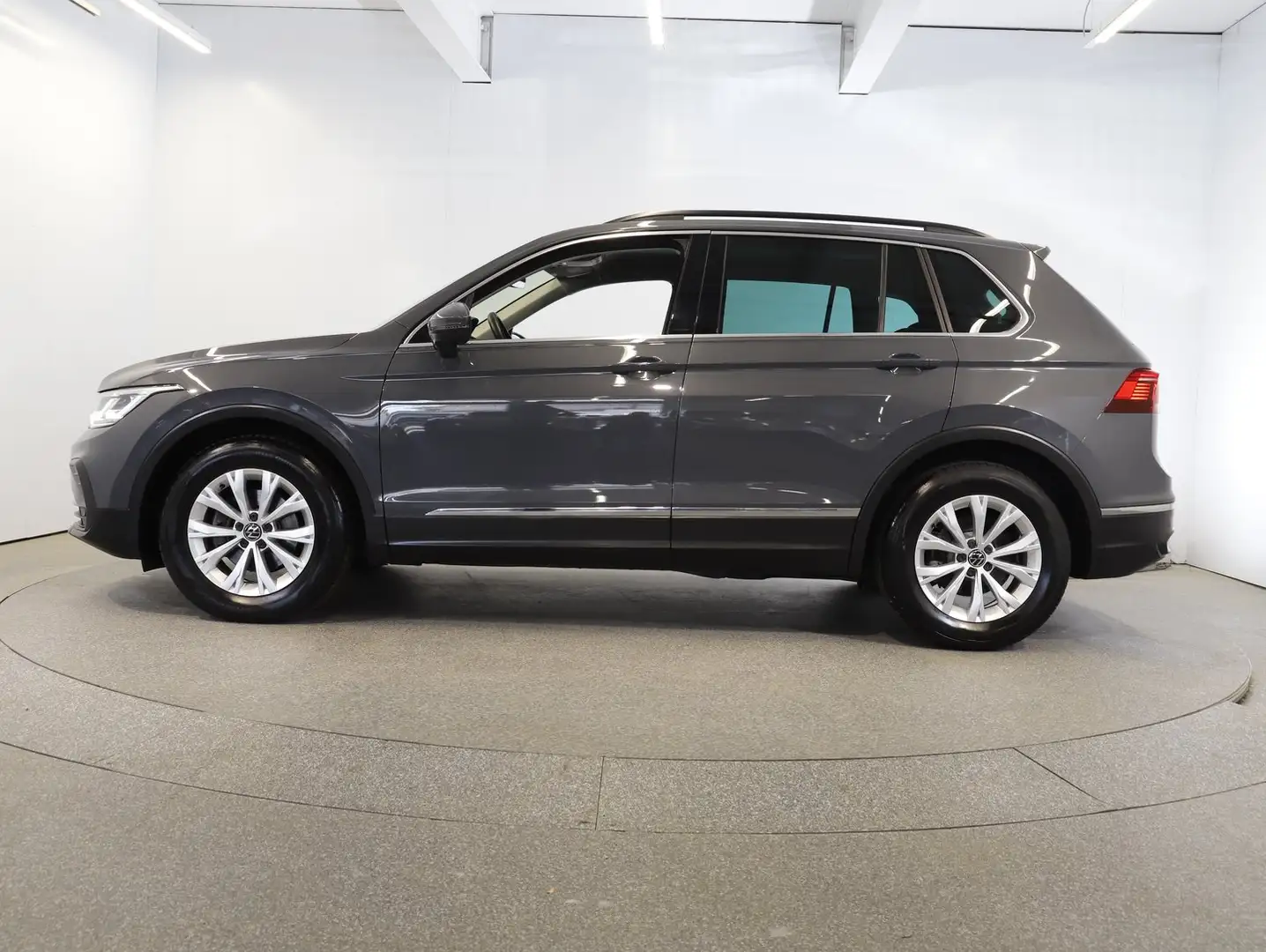 Volkswagen Tiguan Life TDI DSG Grau - 2