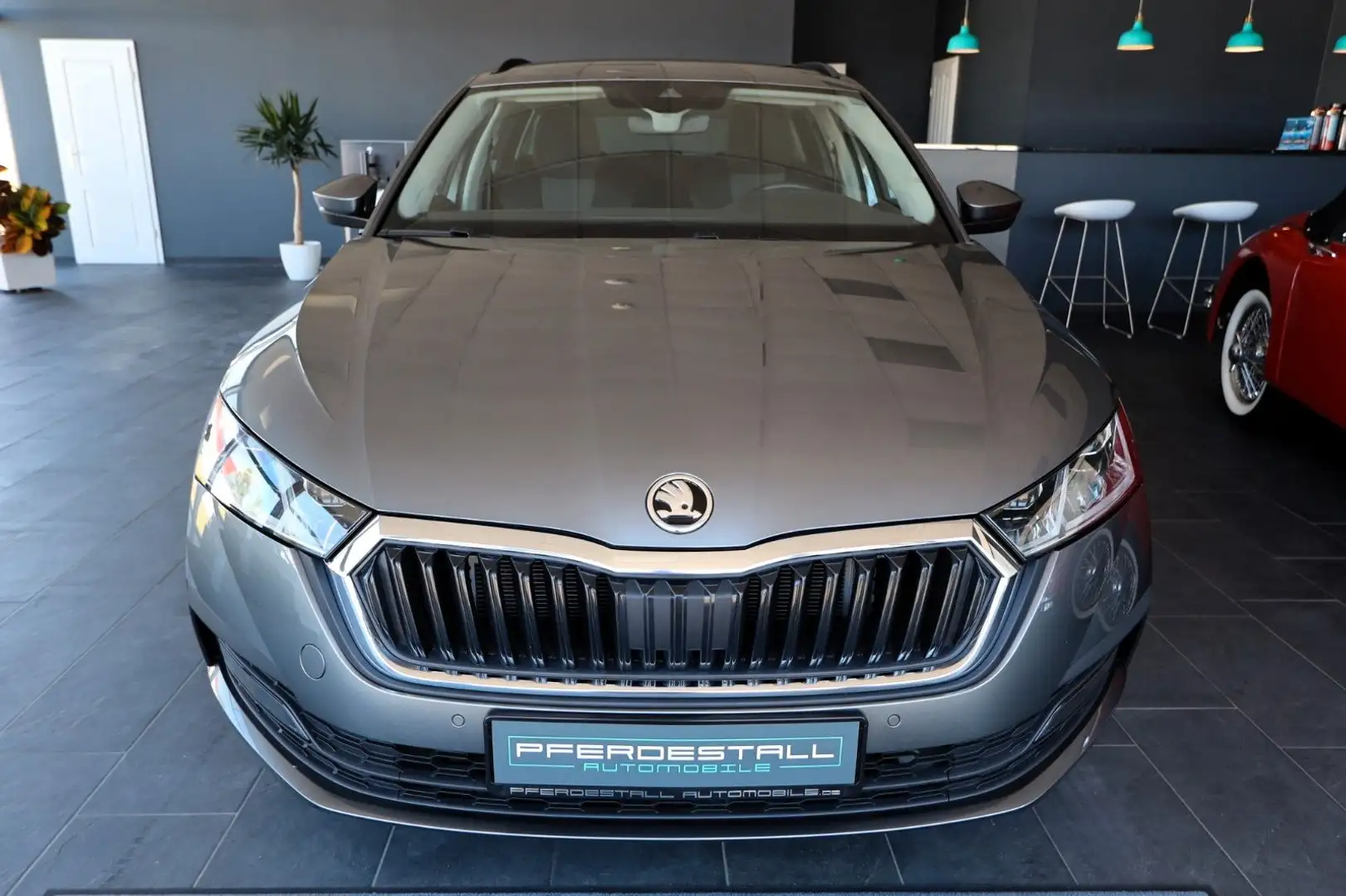 Skoda Octavia Combi Tour 2.0 TDI ACC MATRIX STHZ  AHK Grau - 2