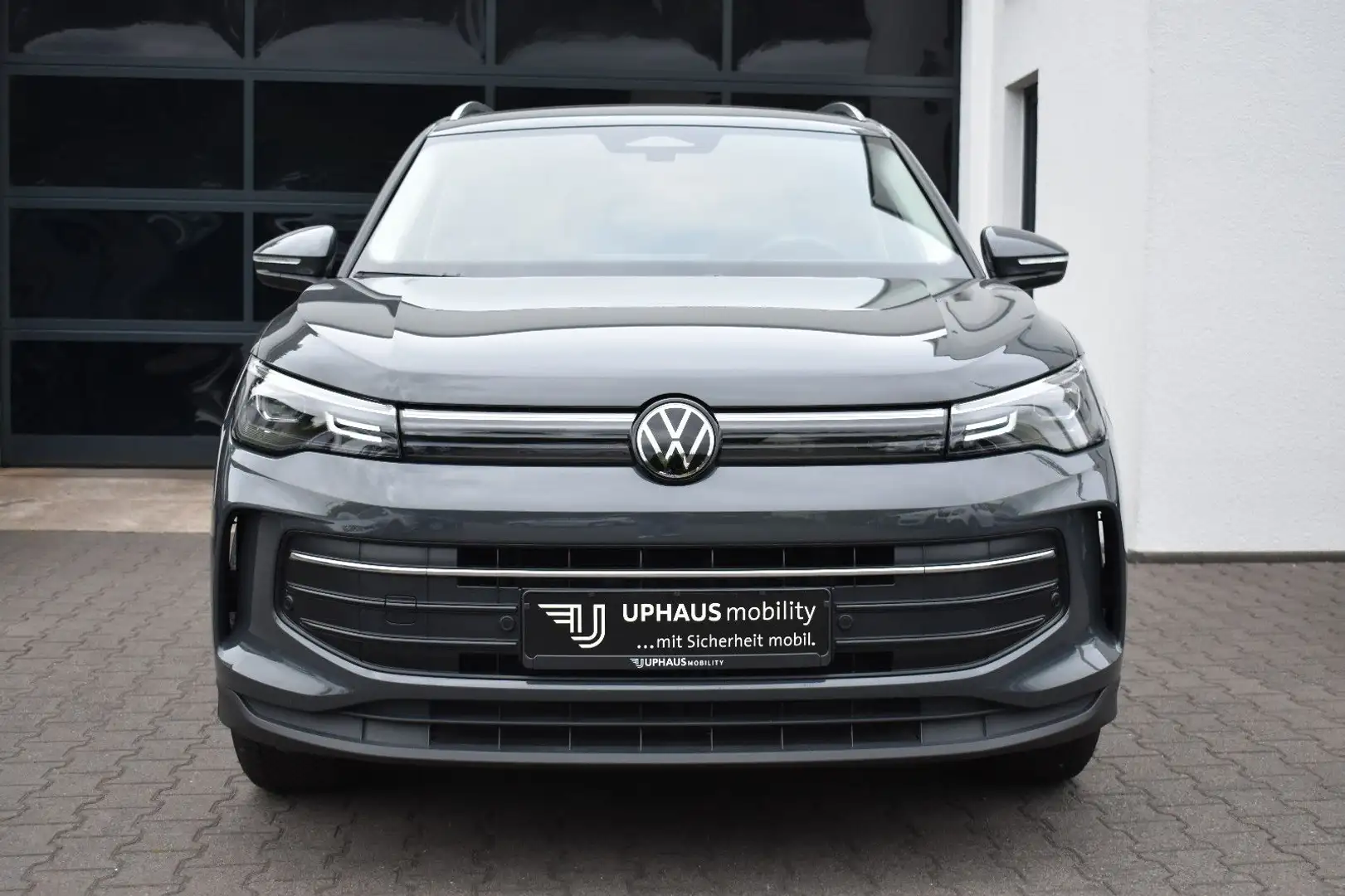 Volkswagen Tiguan 1.5 eTSI DSG 110 kW Life*Kamera*Anhängerk Grau - 2