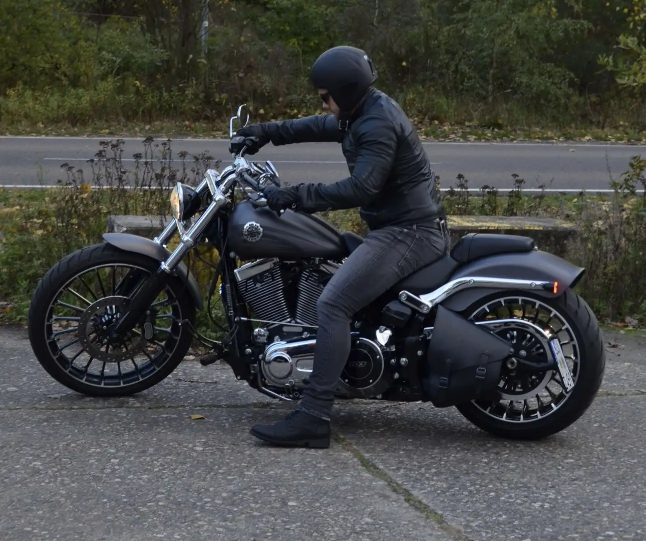 Harley-Davidson Softail Harley Davidson FXSB SOFTAIL BREAKOUT® von 2017 Grau - 1