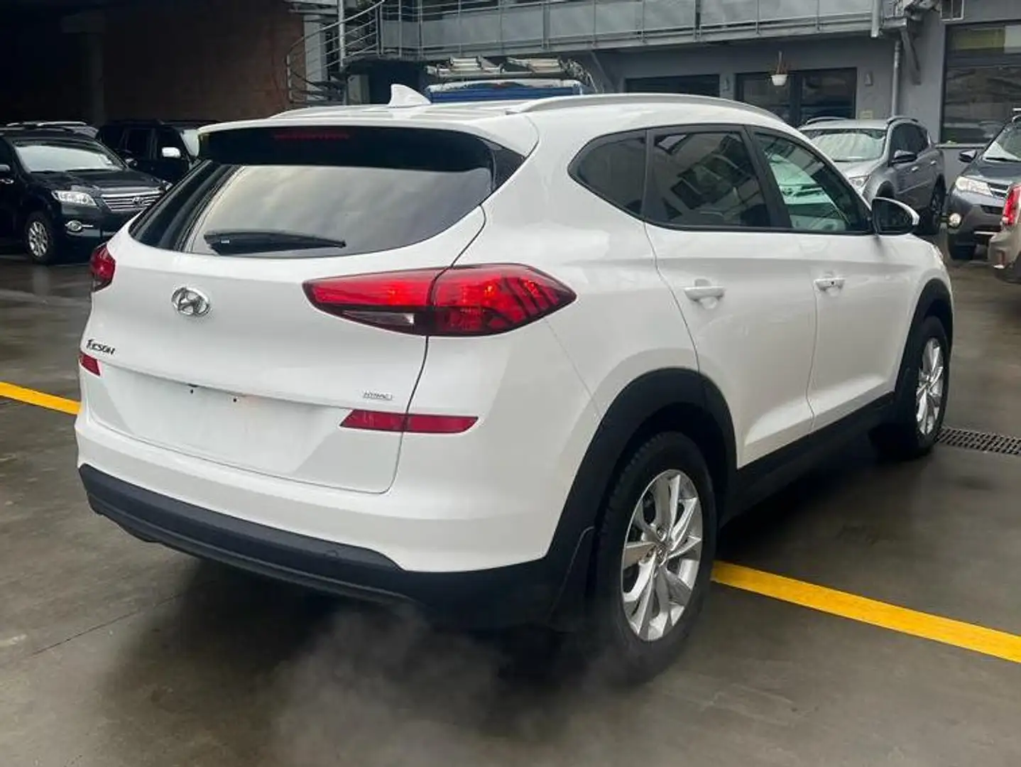 Hyundai TUCSON ONLY FOR EXPORT OUT OF EUROPE Wit - 2