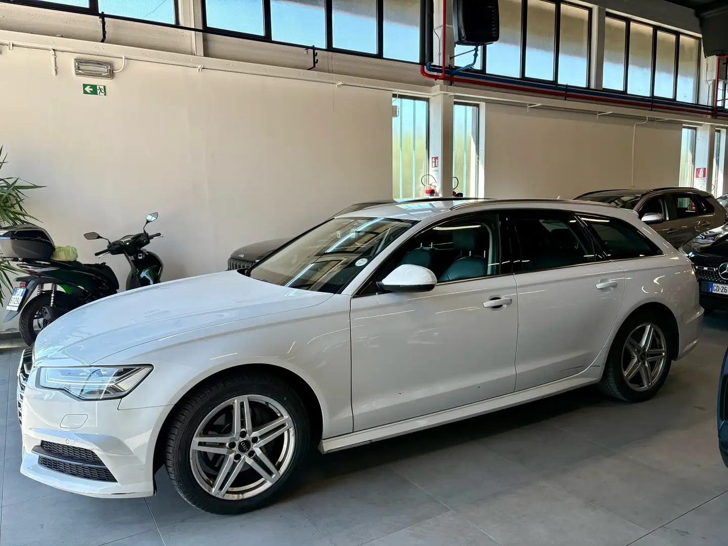 Audi A6 A6 Avant 2.0 tdi Business Plus 190cv s-tronic Noir - 1