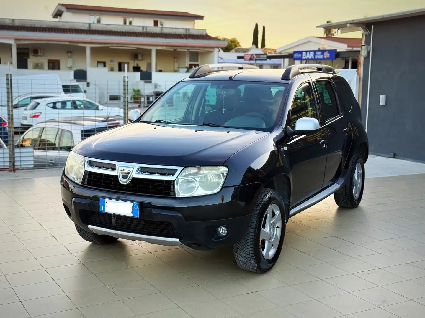 Dacia Duster 1.6 Laureate Gpl 4x2 110cv Garanzia 12 Mesi - 2