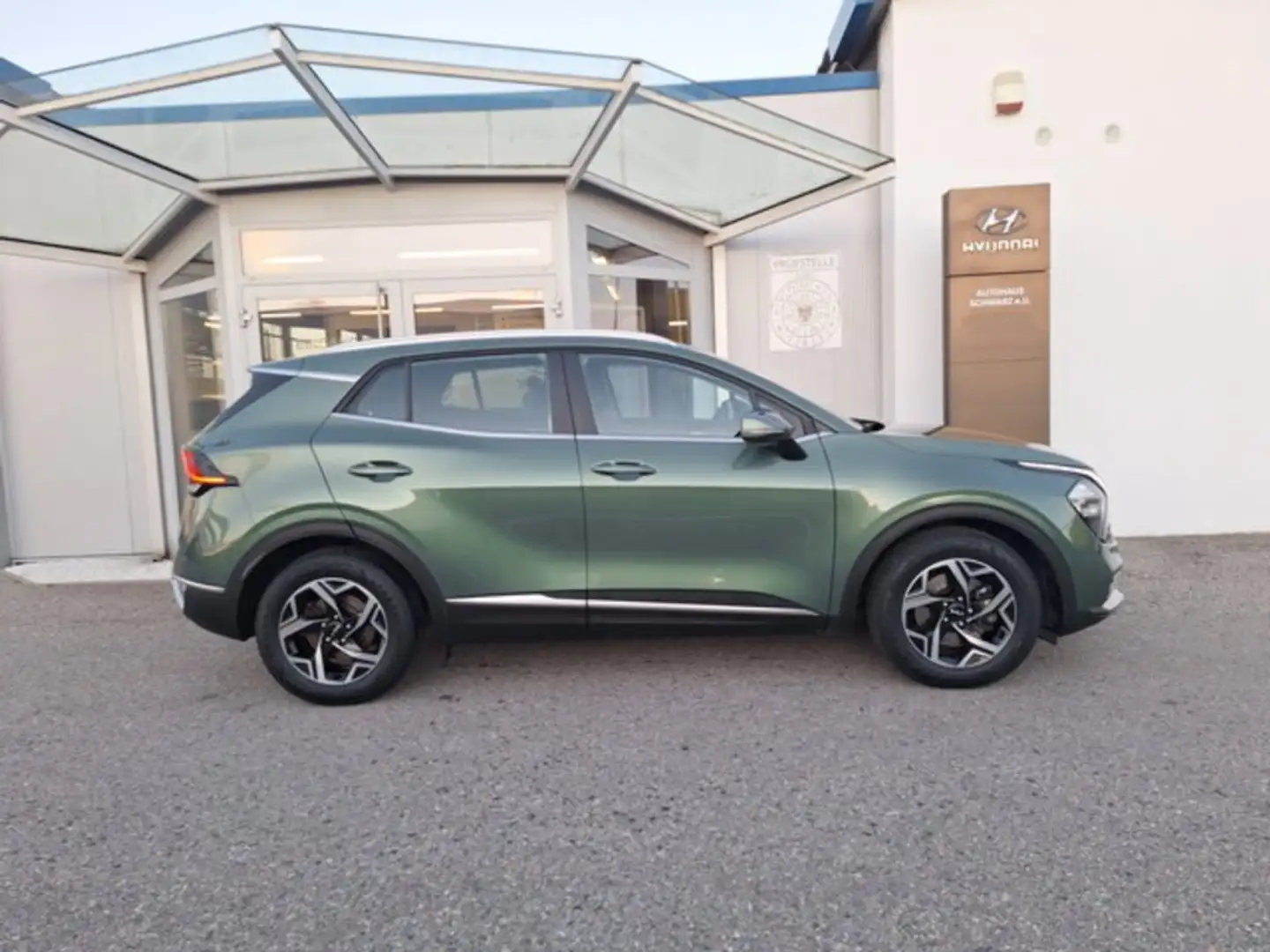 Kia Sportage 1,6 T-GDi Silber Grün - 2