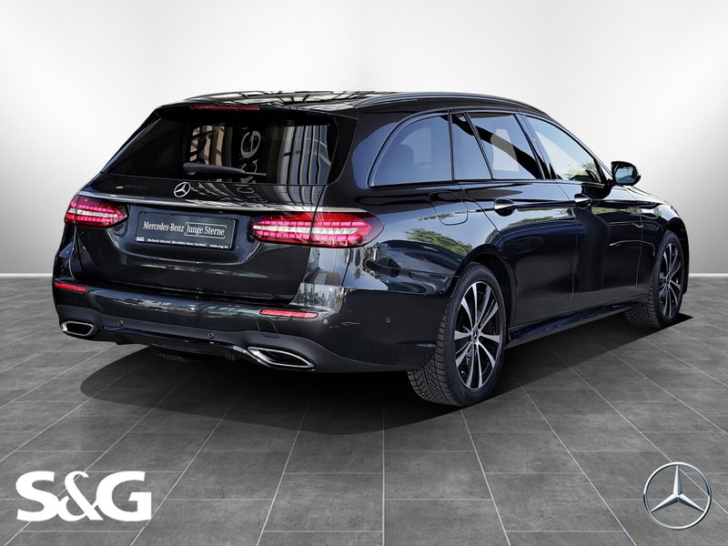 Mercedes-Benz E 400 d 4M T AMG 360°+AHK+Night+M-LED+MBUX — photo 3