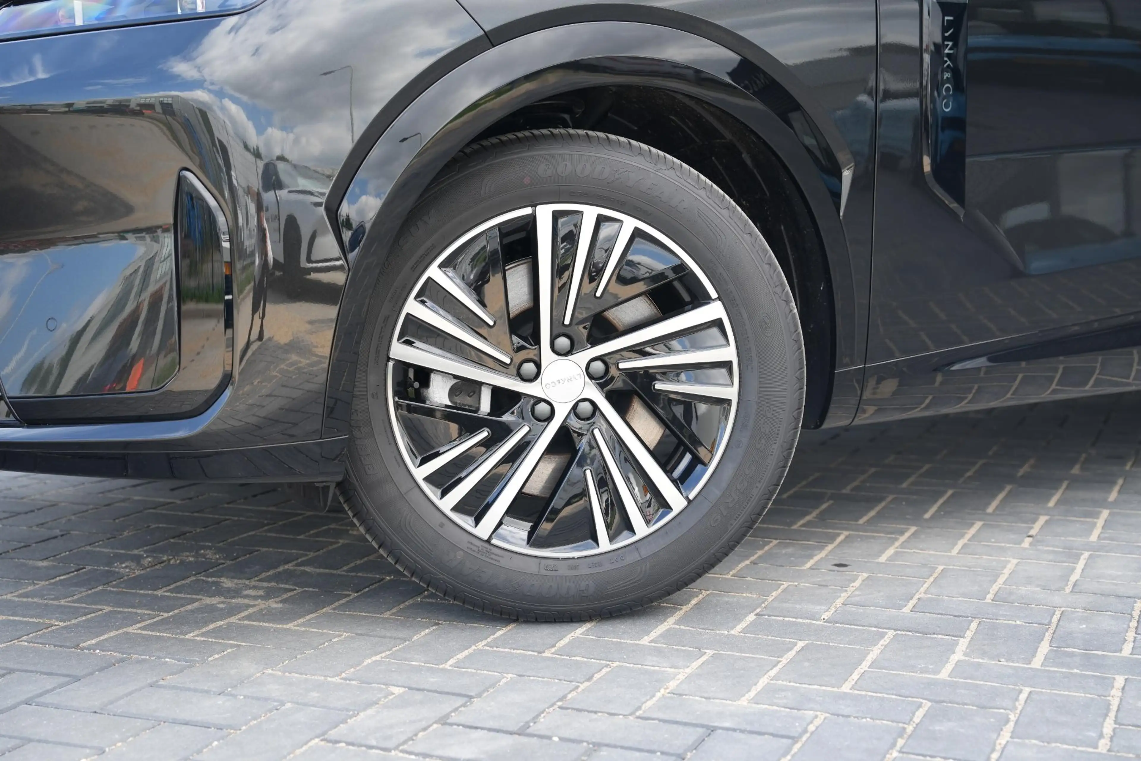 Lynk & Co 08 1.5 Business Edition | 200km Hybride | High Beam L — photo 5