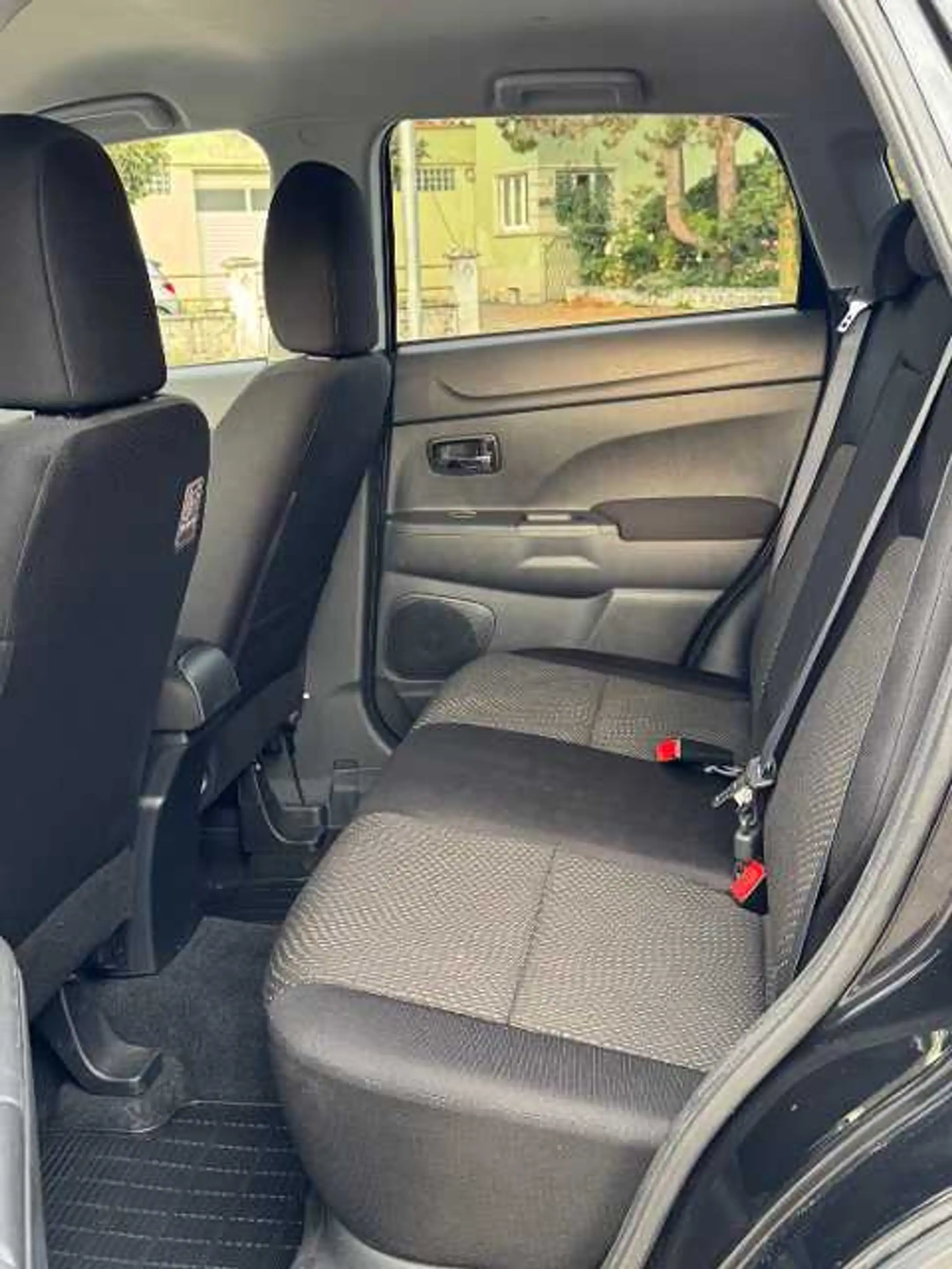 Mitsubishi ASX SUV-Star+ 1.6 MIVEC — photo 6