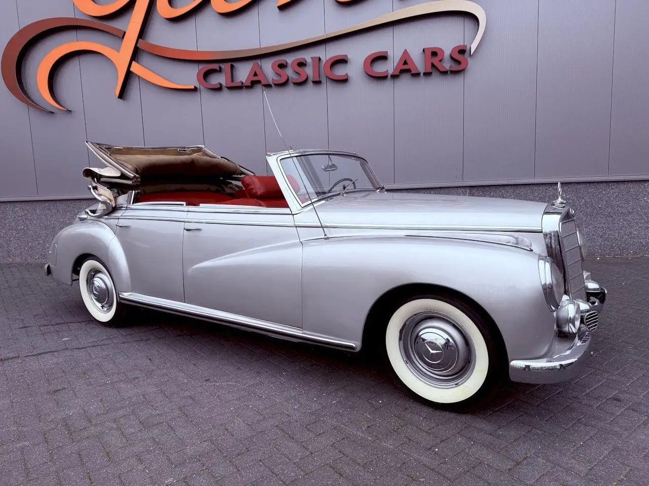 Mercedes-Benz 300 W186 Adenauer Cabriolet, foto 2
