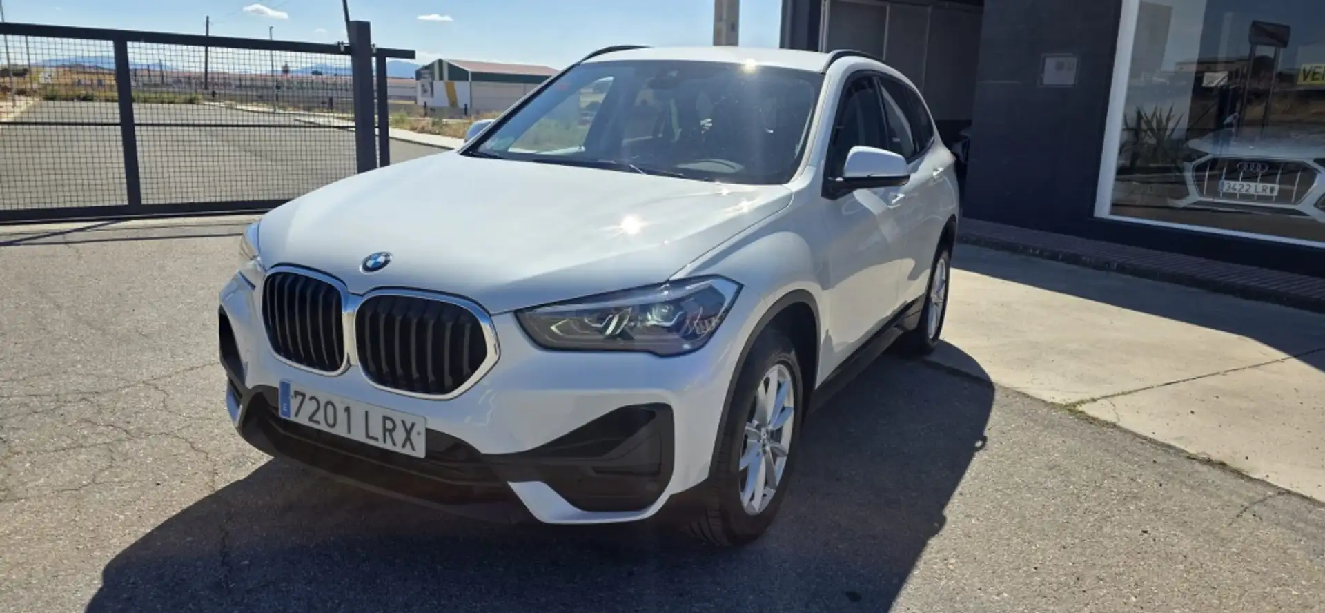 BMW X1 sDrive 16d Business Blanco - 1