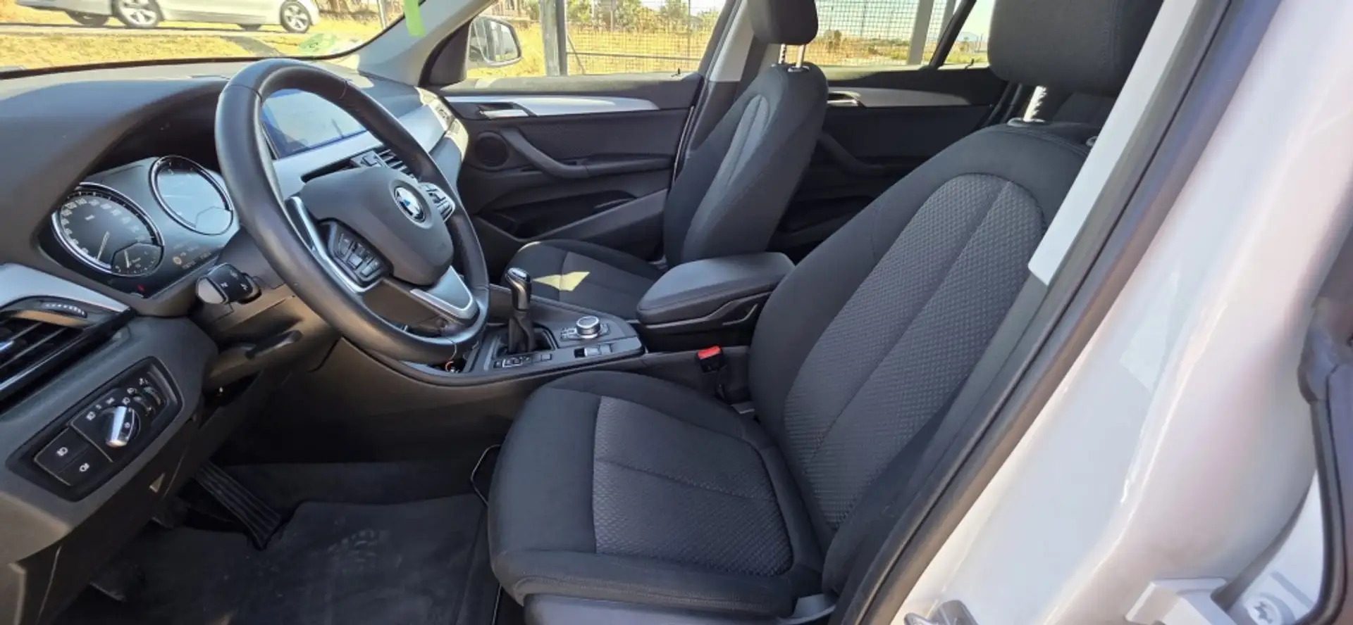 BMW X1 sDrive 16d Business Blanco - 2