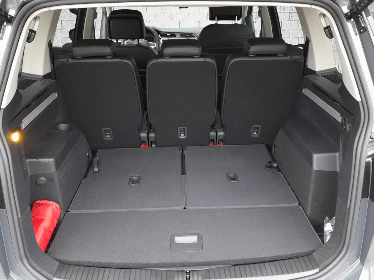 Volkswagen Touran ENERGY 1,5 TSI 7-Sitzer|AHK|ACC|NAVI|CAM|SHZ 14