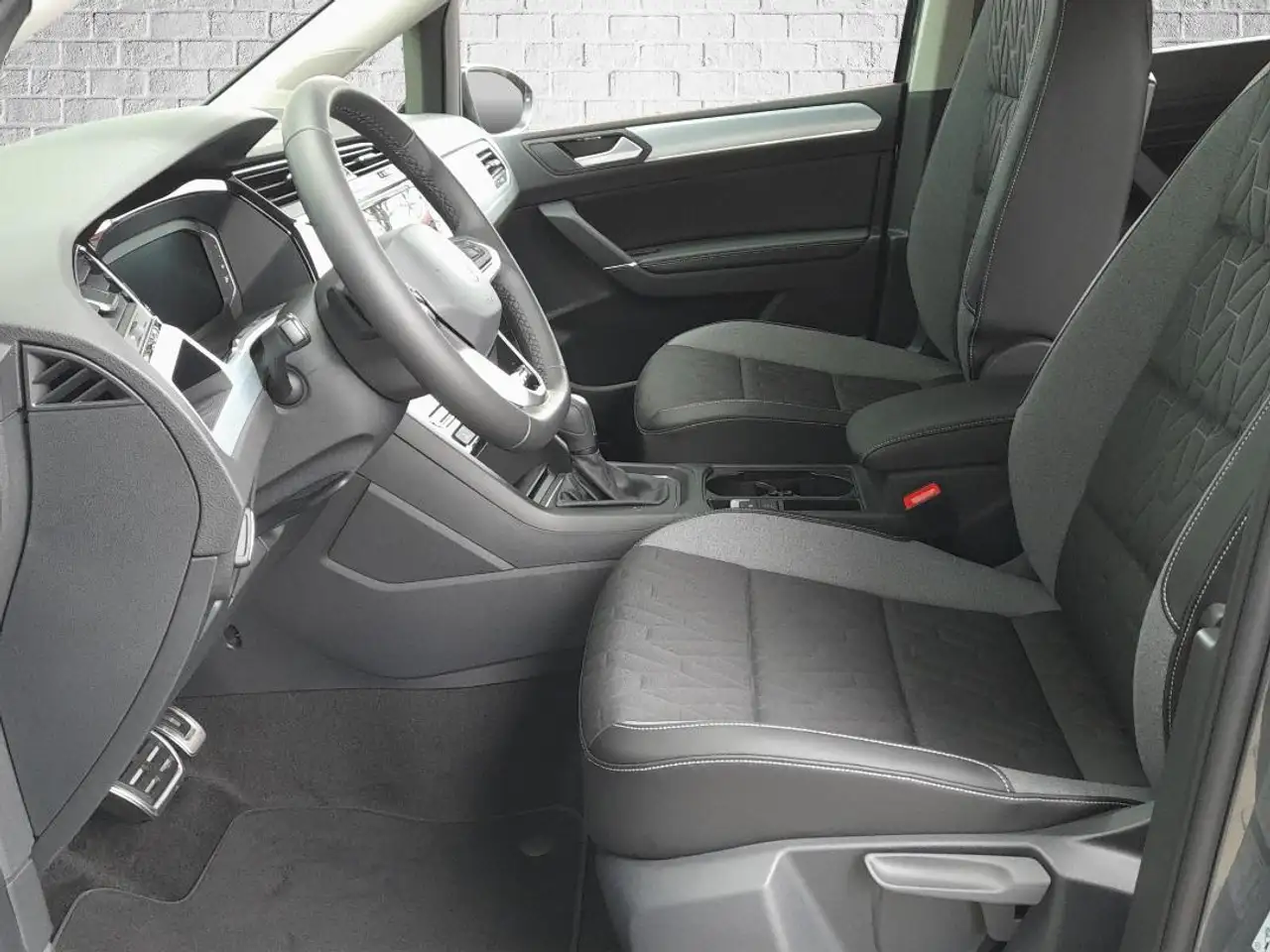 Volkswagen Touran ENERGY 1,5 TSI 7-Sitzer|AHK|ACC|NAVI|CAM|SHZ 9
