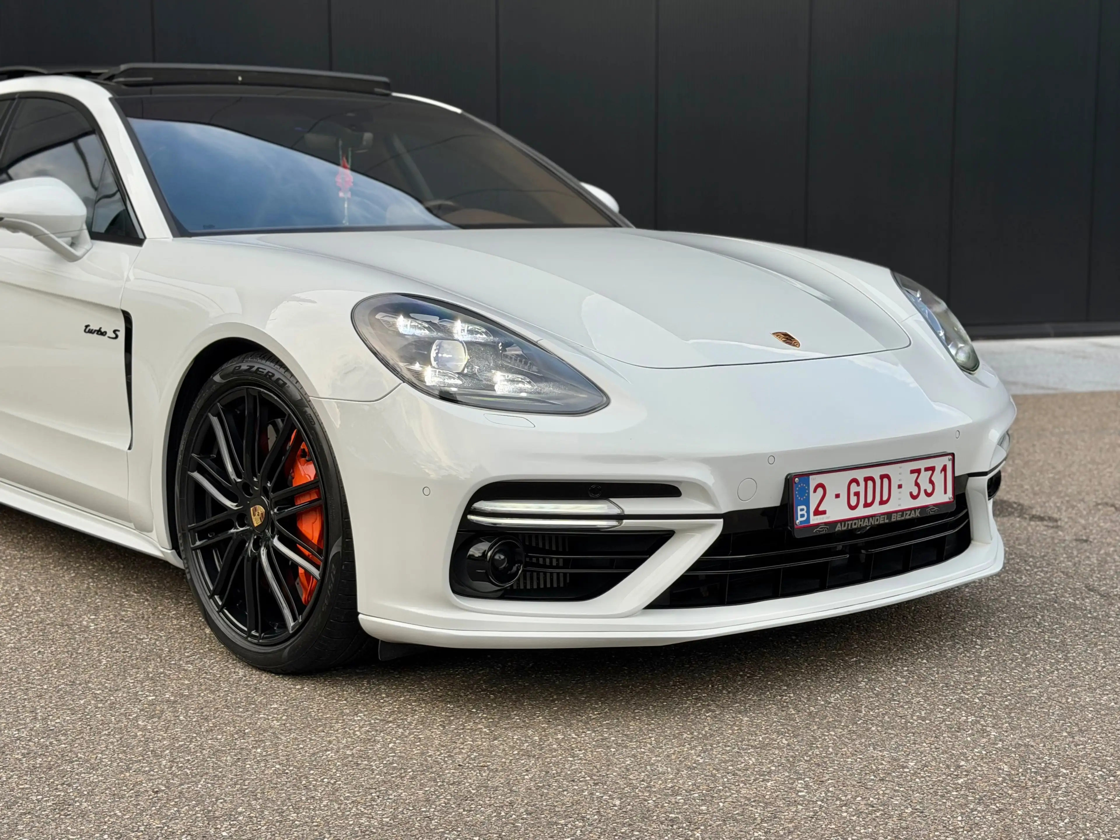 Porsche Panamera Panamera Turbo e-Hybrid S 4.0 V8 Bi-Turbo PHEV PDK (500 kW) — photo 2