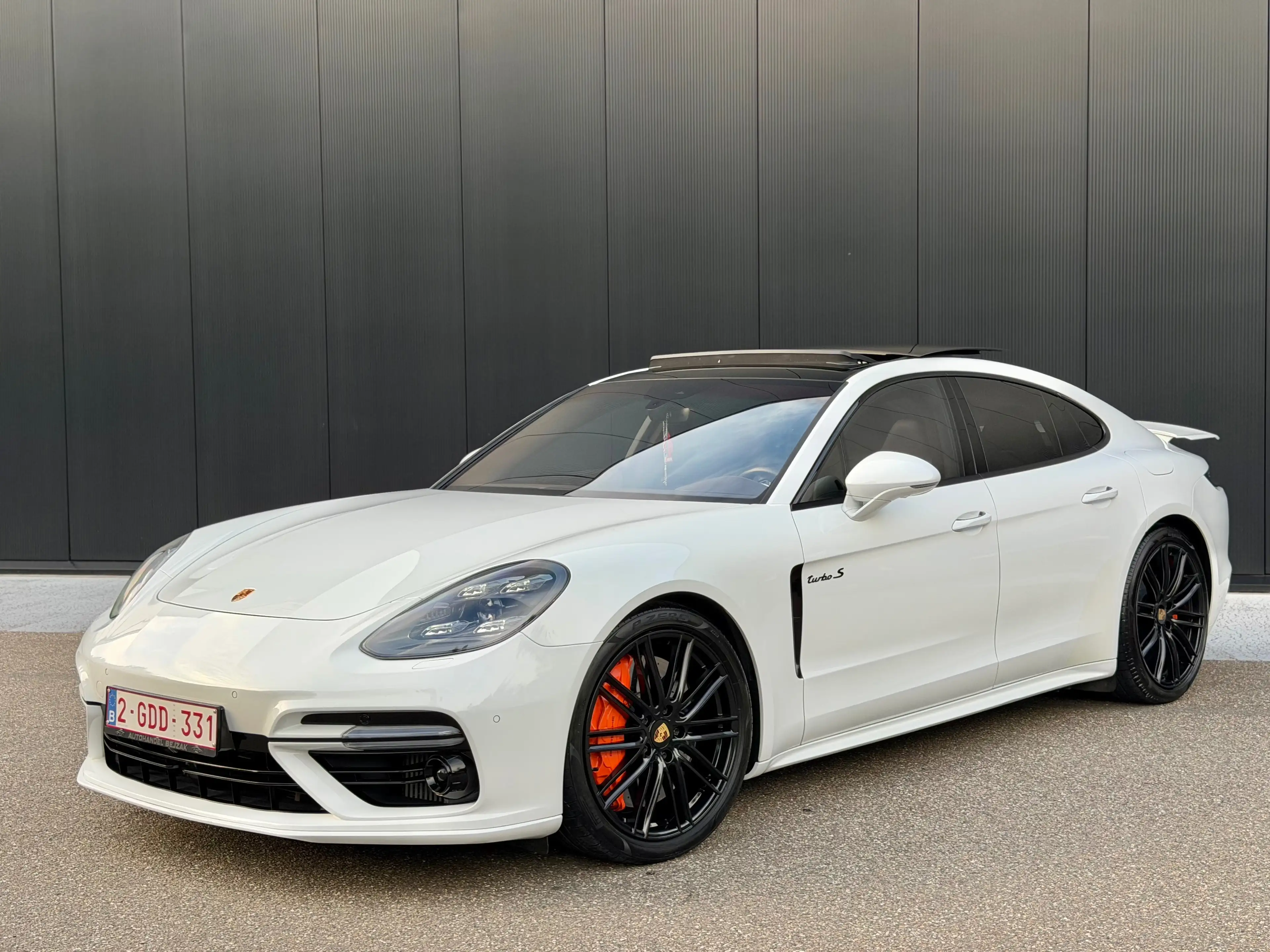 Porsche Panamera Panamera Turbo e-Hybrid S 4.0 V8 Bi-Turbo PHEV PDK (500 kW) — photo 4