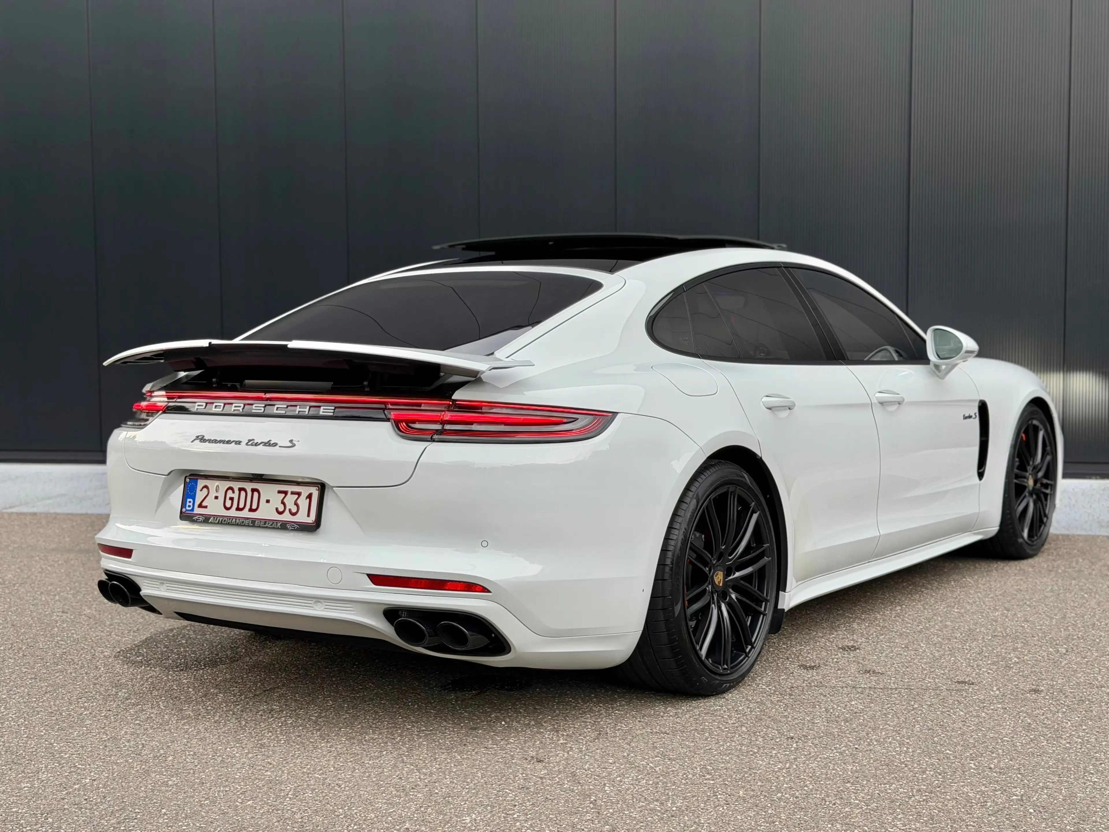 Porsche Panamera Panamera Turbo e-Hybrid S 4.0 V8 Bi-Turbo PHEV PDK (500 kW) — photo 15