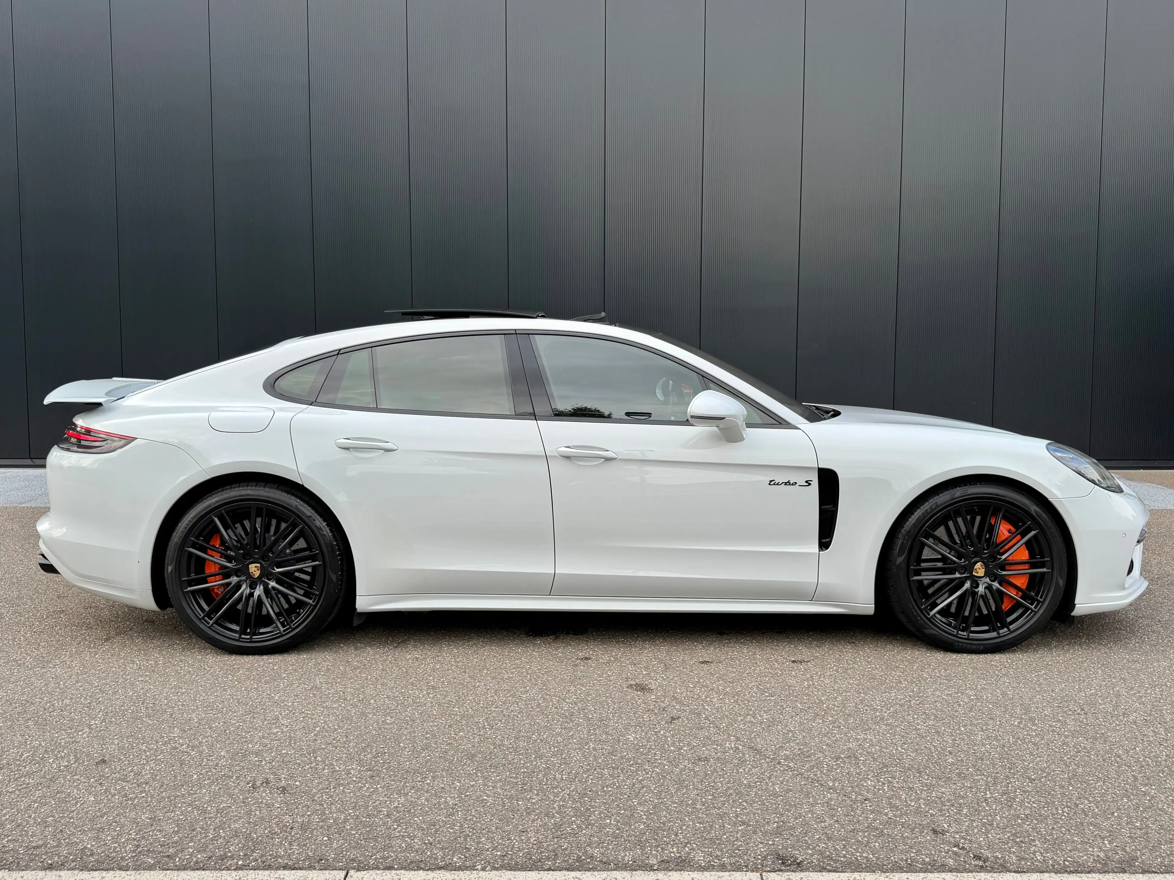 Porsche Panamera Panamera Turbo e-Hybrid S 4.0 V8 Bi-Turbo PHEV PDK (500 kW) — photo 7