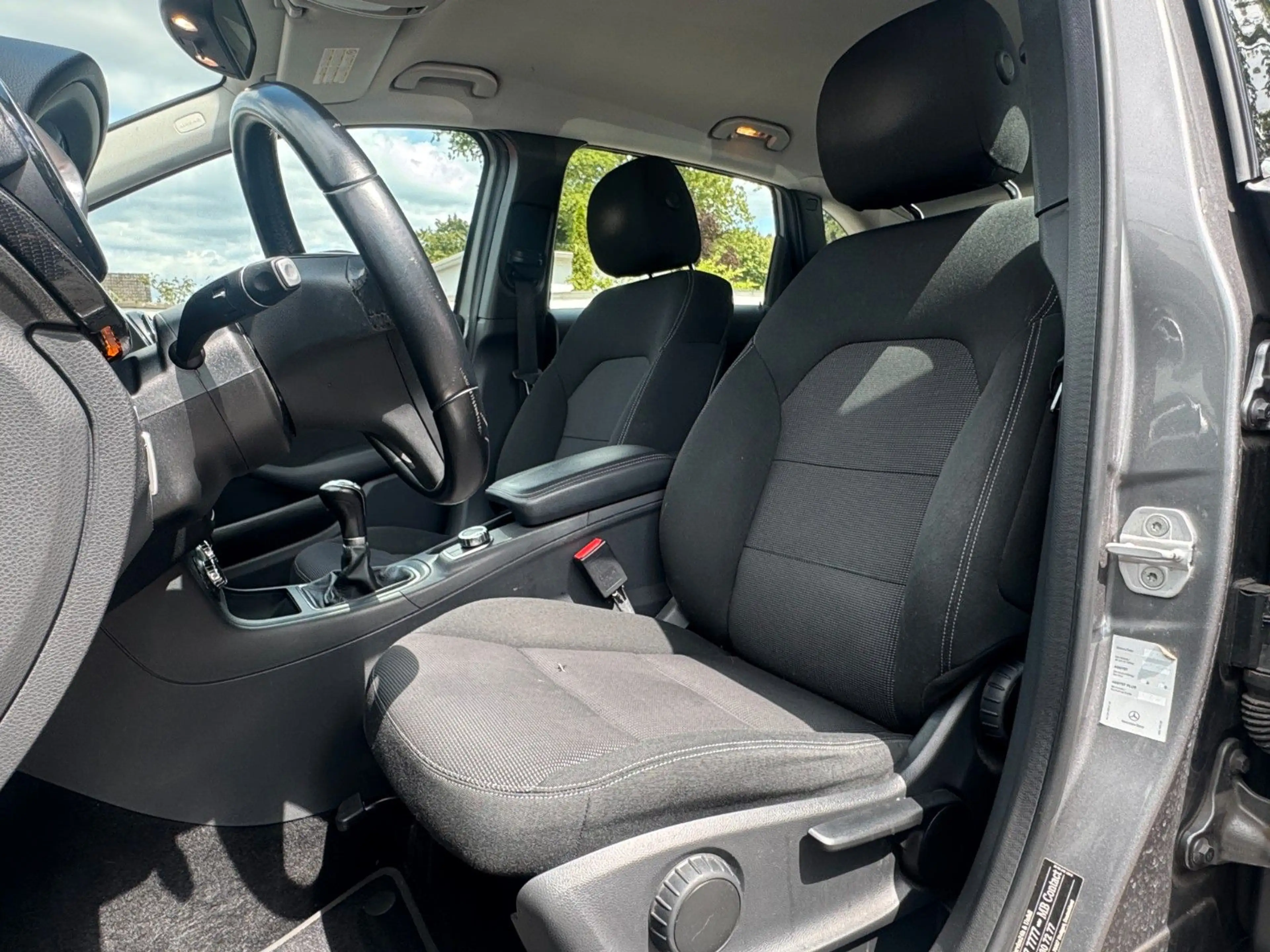 Mercedes-Benz B 180 *Navi*Sitzhzg*AHK* — photo 13