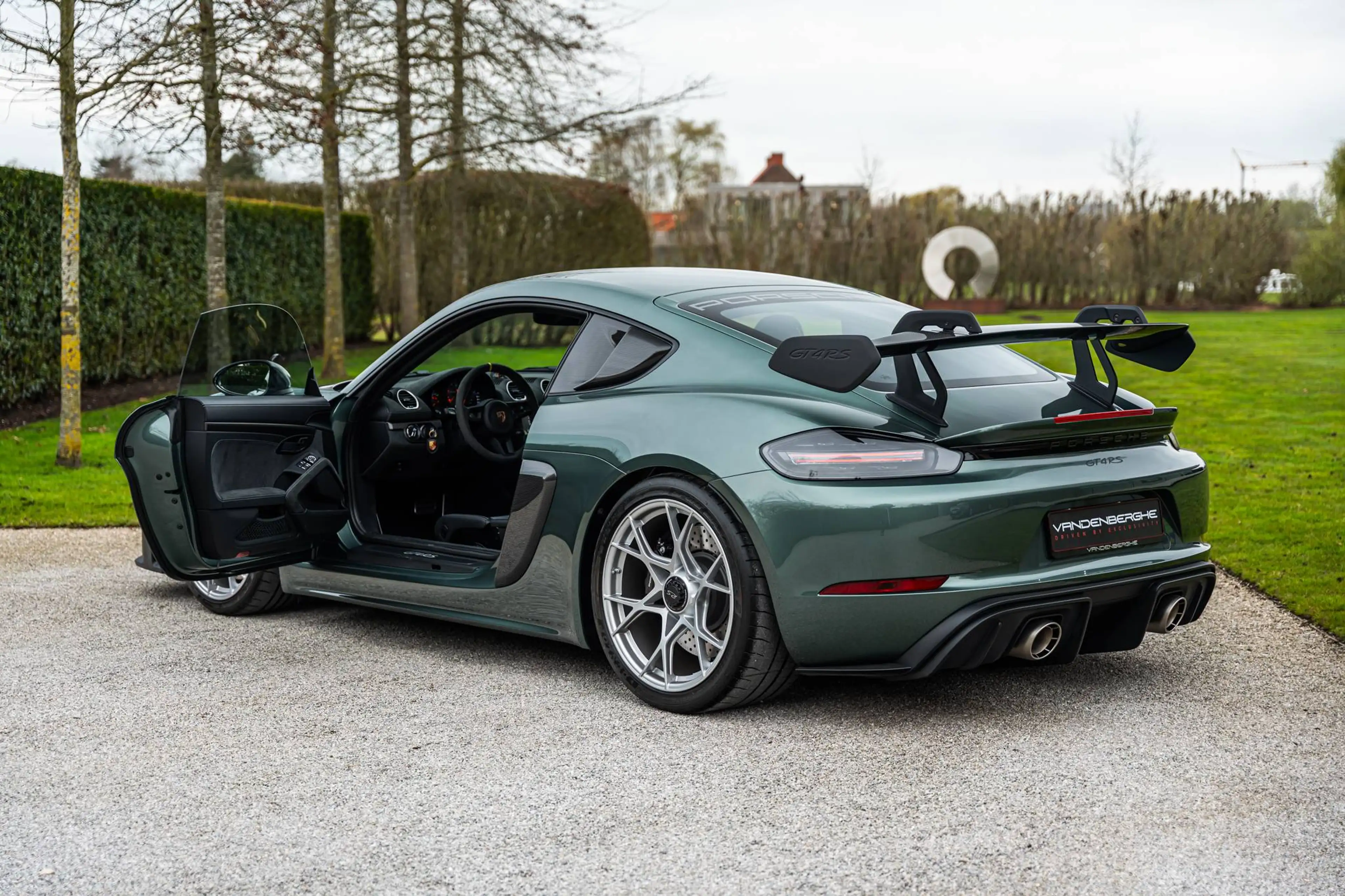 Porsche 718 GT4 RS/PTS - MALACHITE GREEN/WEISSACH/LIFT/90 KM — photo 12