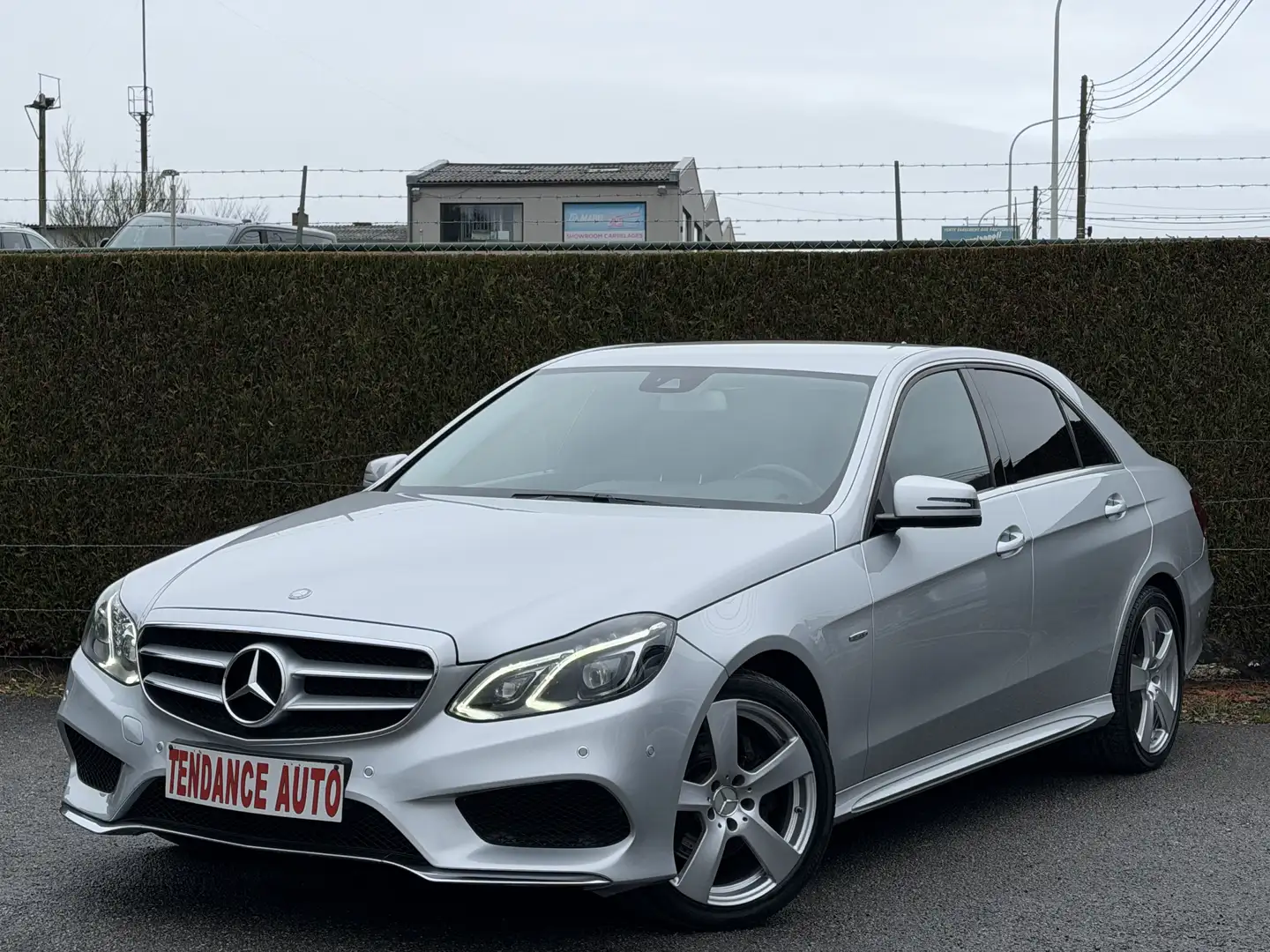 Mercedes-Benz E 200 BlueTEC Edition E - 136 Cv AMG ! Silber - 1