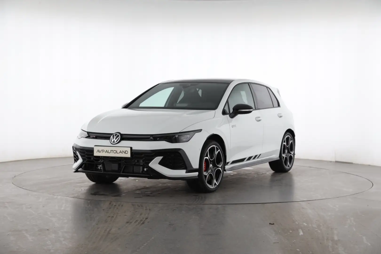 Volkswagen Golf VIII GTI 2.0 TSI DSG Clubsport | PERFORM. | Wit - 2