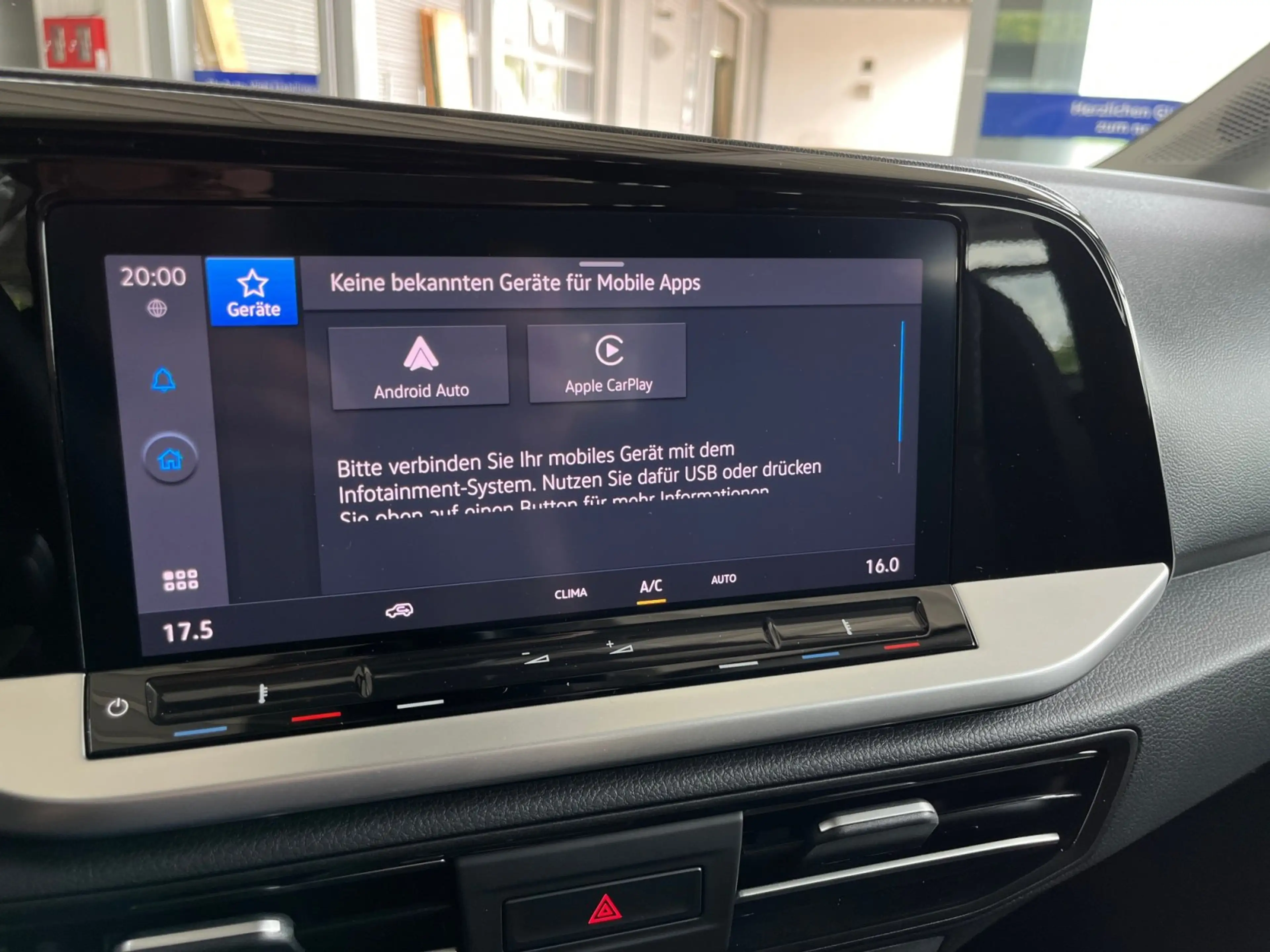 Ford Tourneo Connect Titanium 2.0 EcoBlue DSG TWA+PDC — photo 22