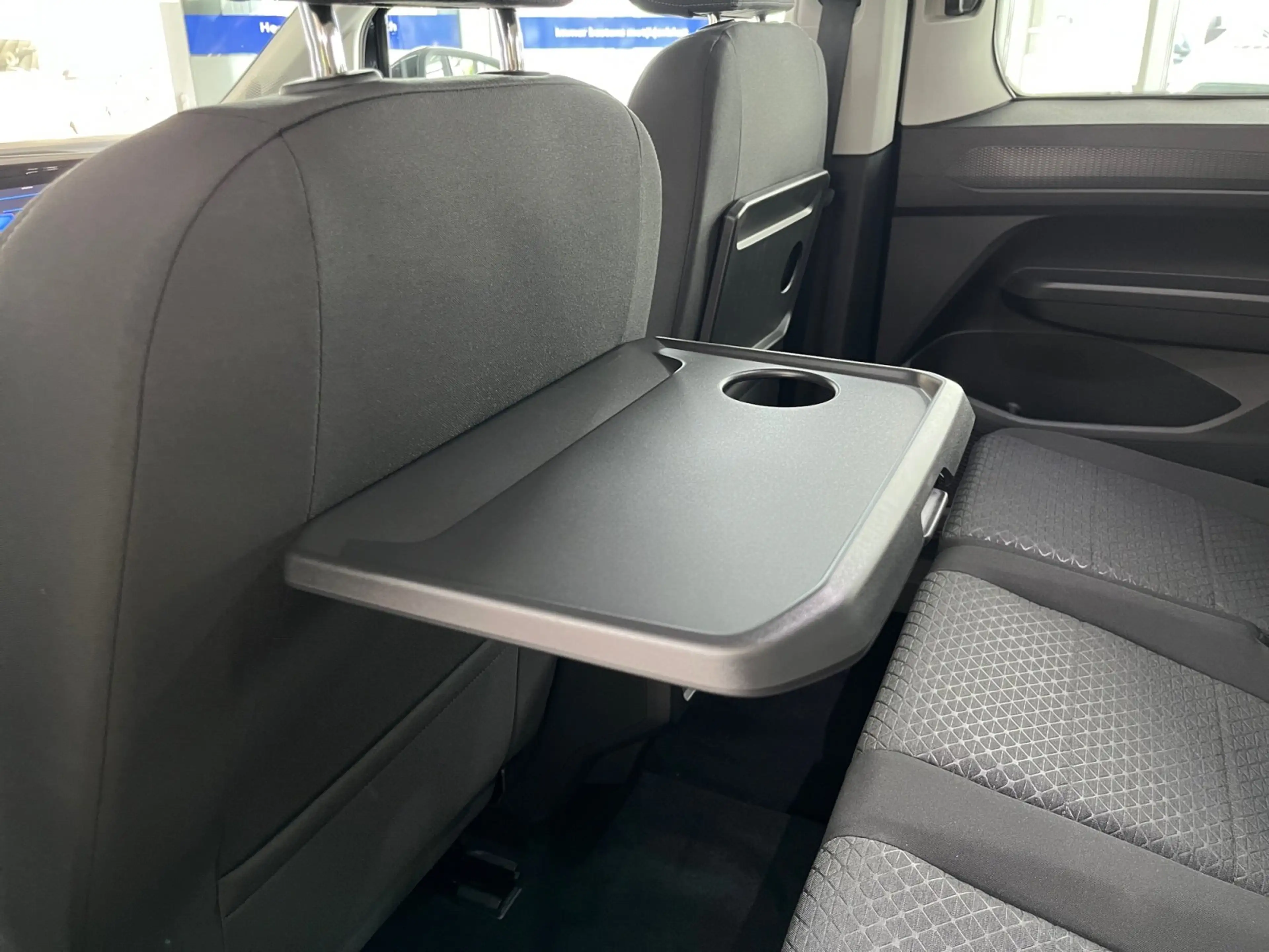 Ford Tourneo Connect Titanium 2.0 EcoBlue DSG TWA+PDC — photo 19