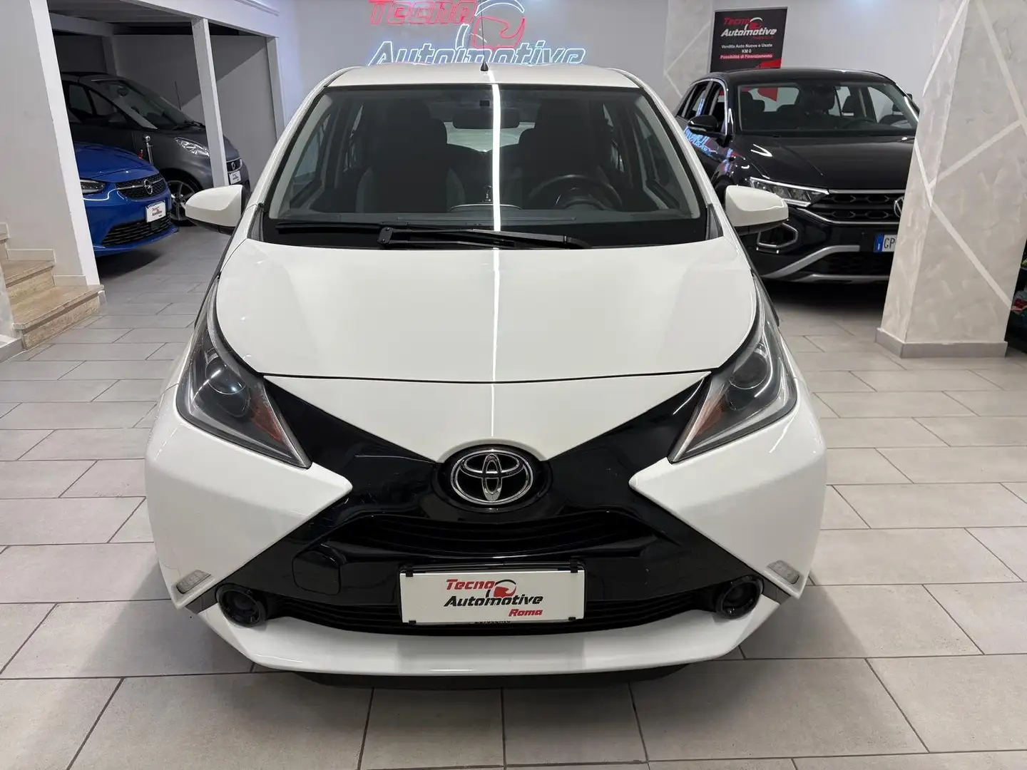 Toyota Aygo 5p 1.0 x-play my15 Weiß - 2