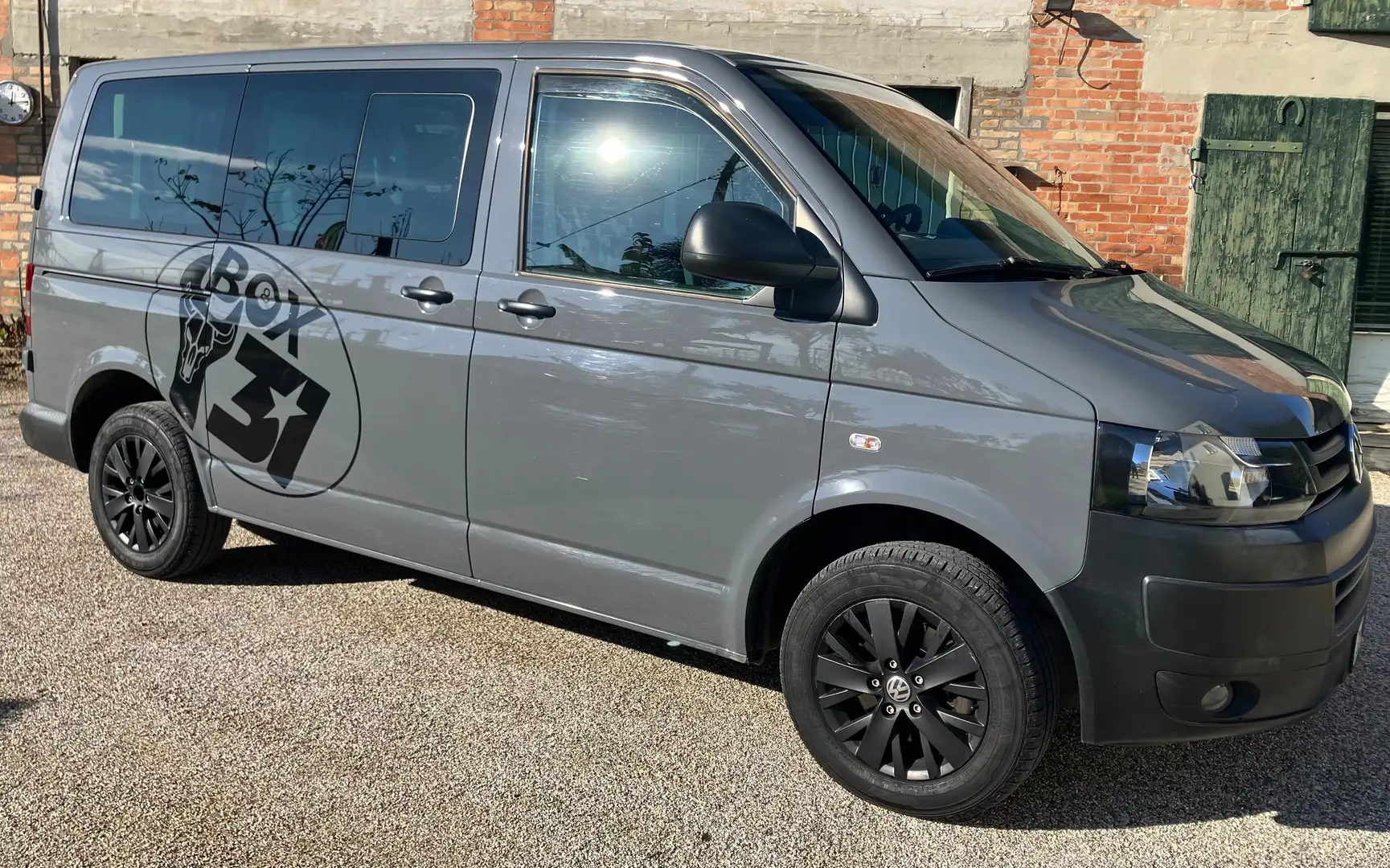 Volkswagen T5 Transporter 2.0 tdi 140cv Kombi 8 posti Grigio - 1