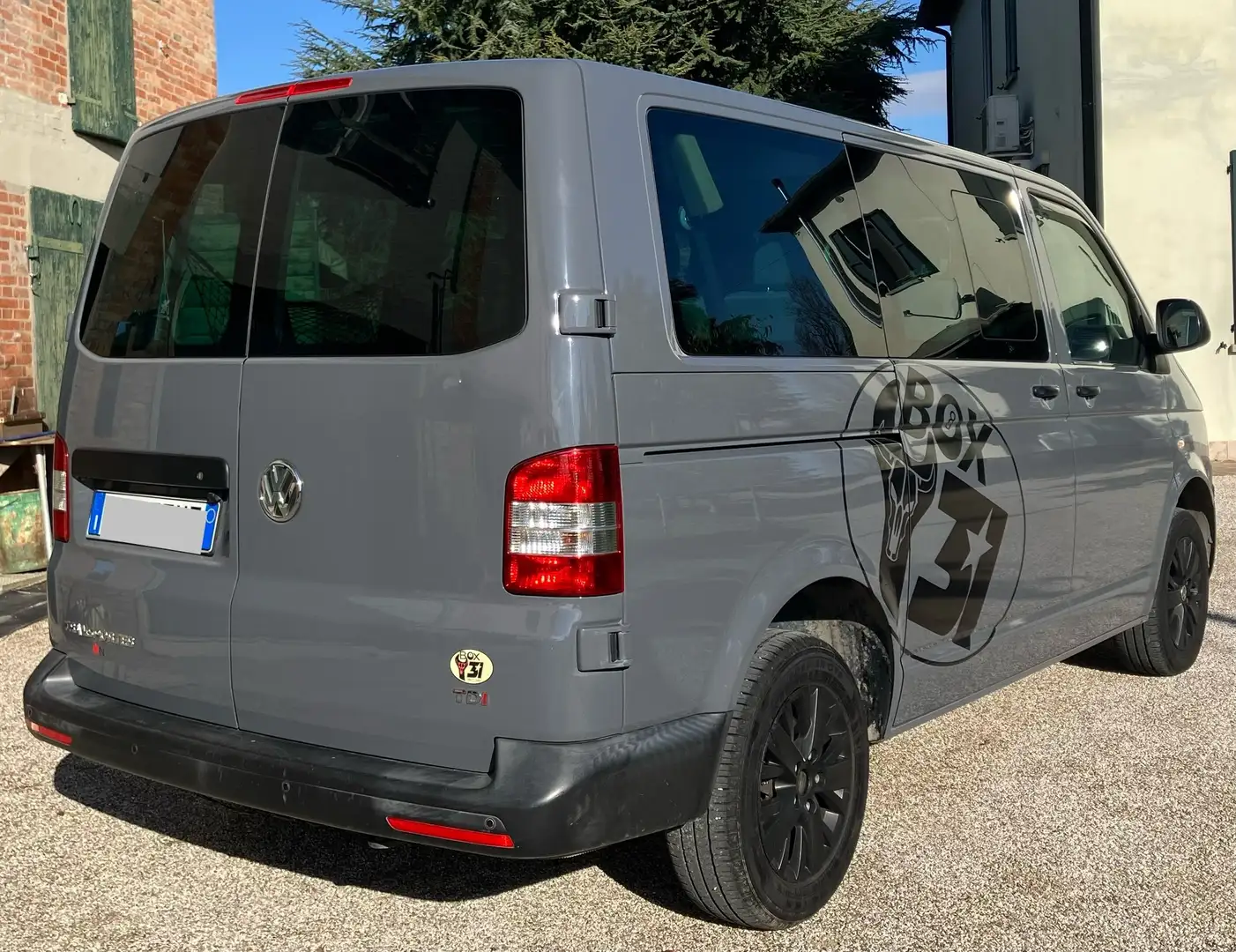 Volkswagen T5 Transporter 2.0 tdi 140cv Kombi 8 posti Grigio - 2
