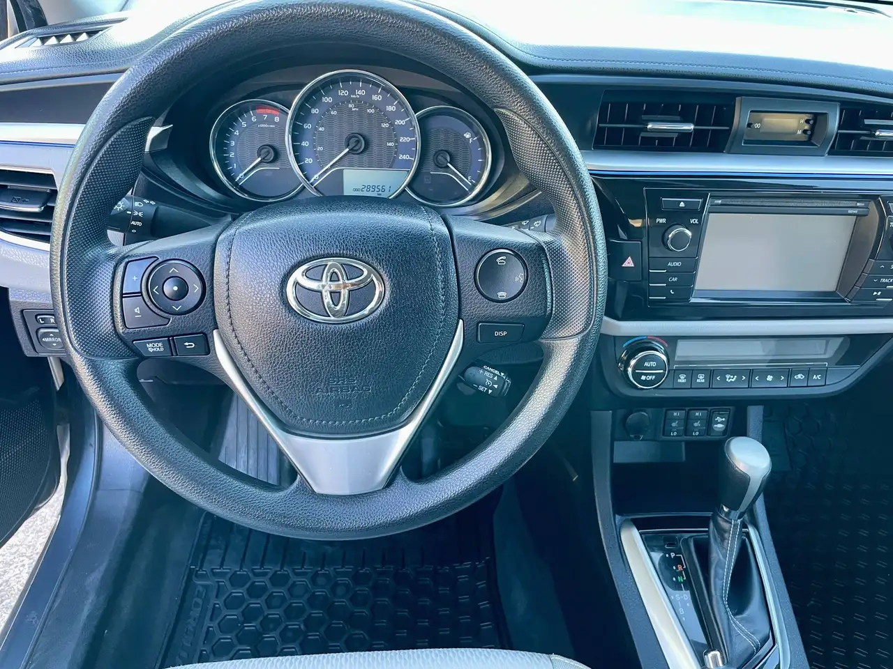 Toyota Corolla photo Toyota Corolla