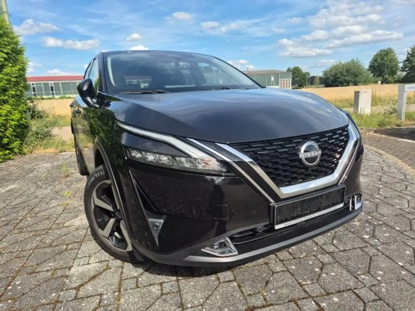 Nissan Qashqai 1.3 DIG-T N-Connecta MHEV 360° LED SH Чорний - 2