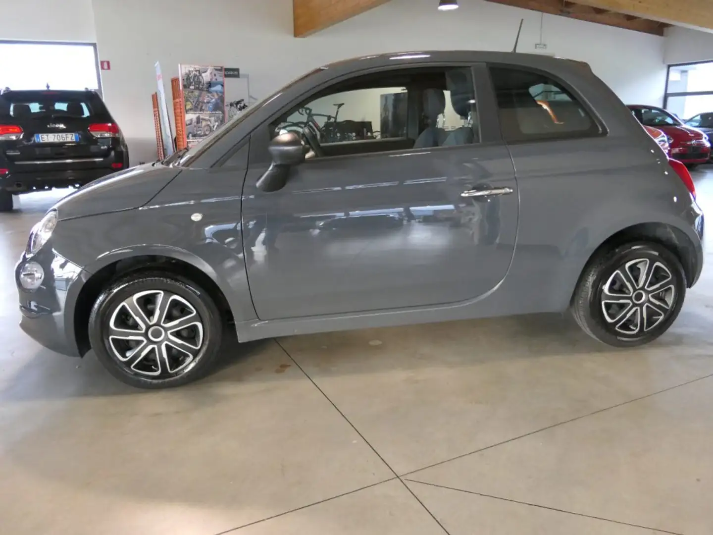 Fiat 500 1.0 Hybrid Cult Grau - 1