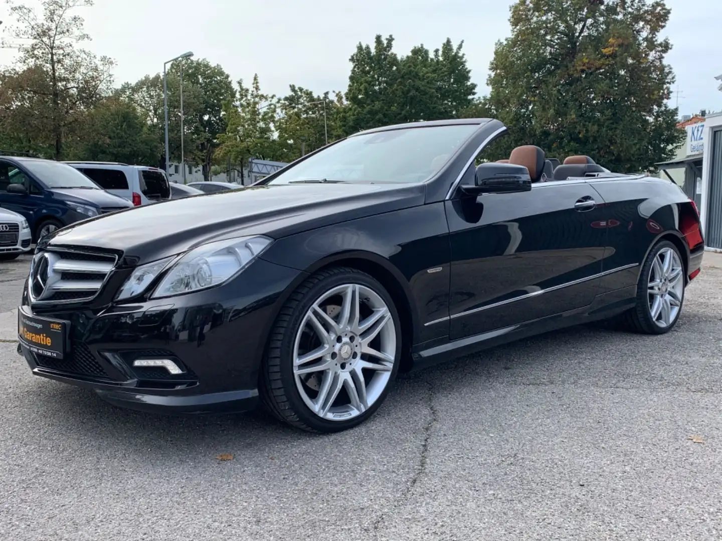 Mercedes-Benz E 500 Cabrio  Designo AMG Mega Voll Zwart - 1
