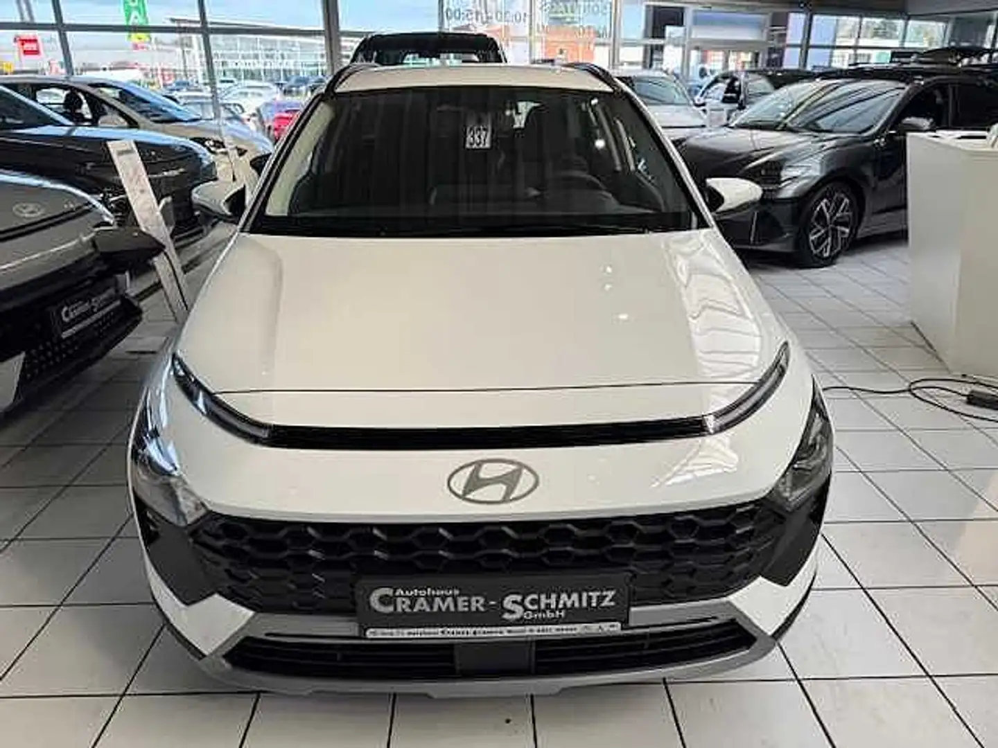 Hyundai BAYON 1.0 Select Navi Klima Weiß - 2