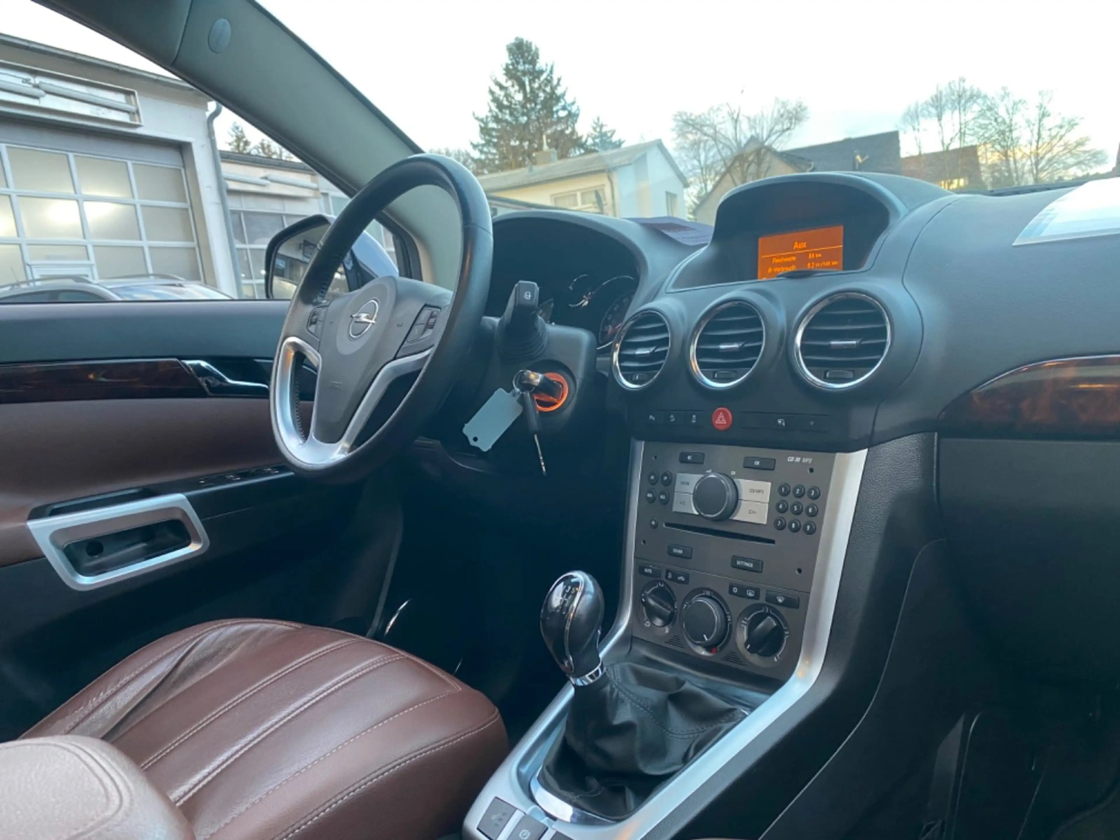 Opel Antara Cosmo 4x4*LEDER*SCHIEBEDACH*XENON*AHK*PDC — photo 6