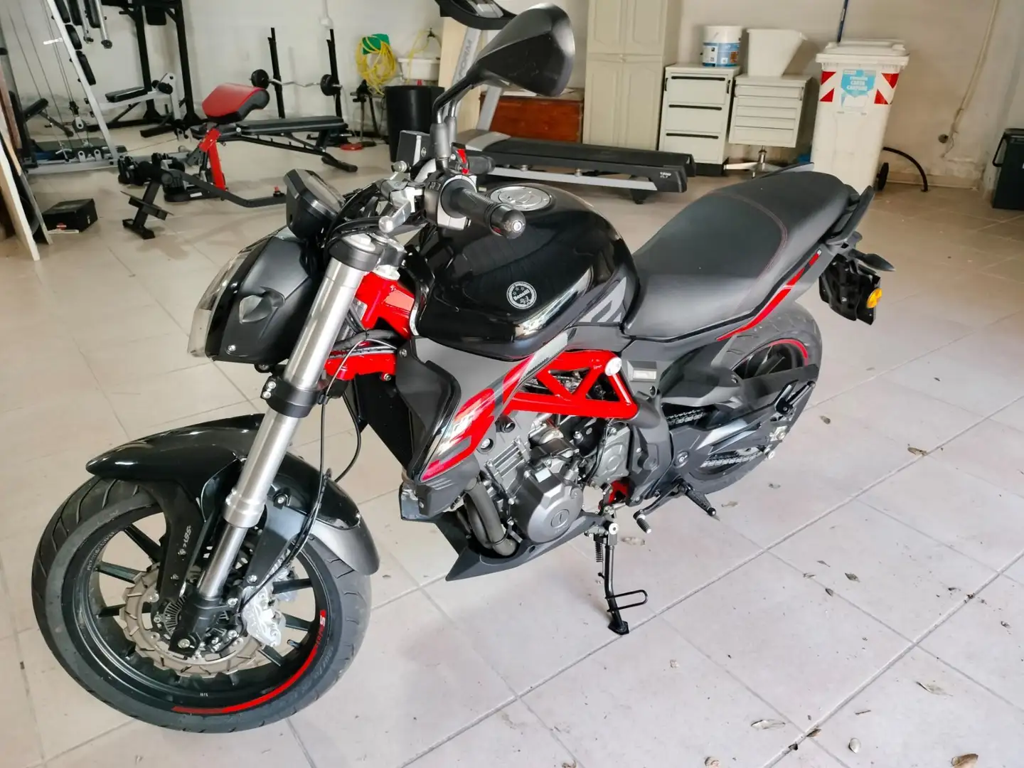 Benelli BN 302 marmitta harrow, gomme nuove appena montate Noir - 2