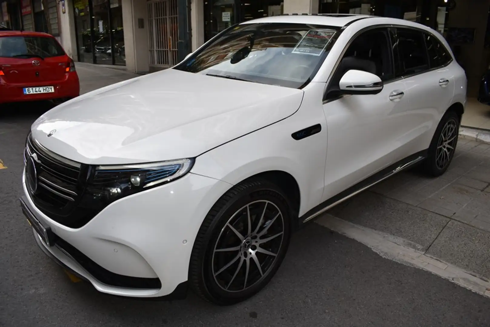 Mercedes-Benz EQC 400 4MATIC Wit - 1