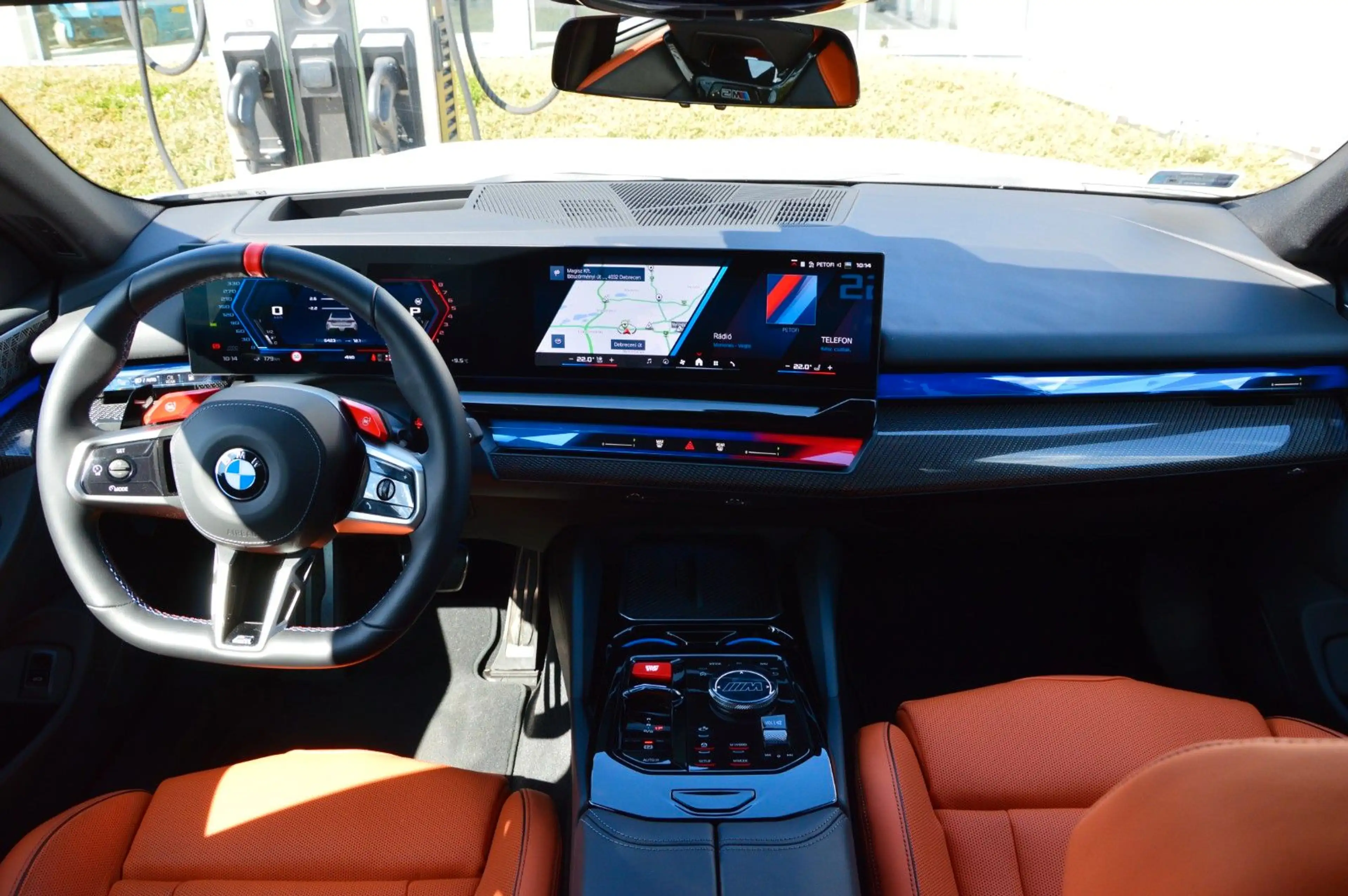 BMW M5 Touring.M DRIVE PRO.DR.ASS.PRO.360.B&W.AHK — photo 10