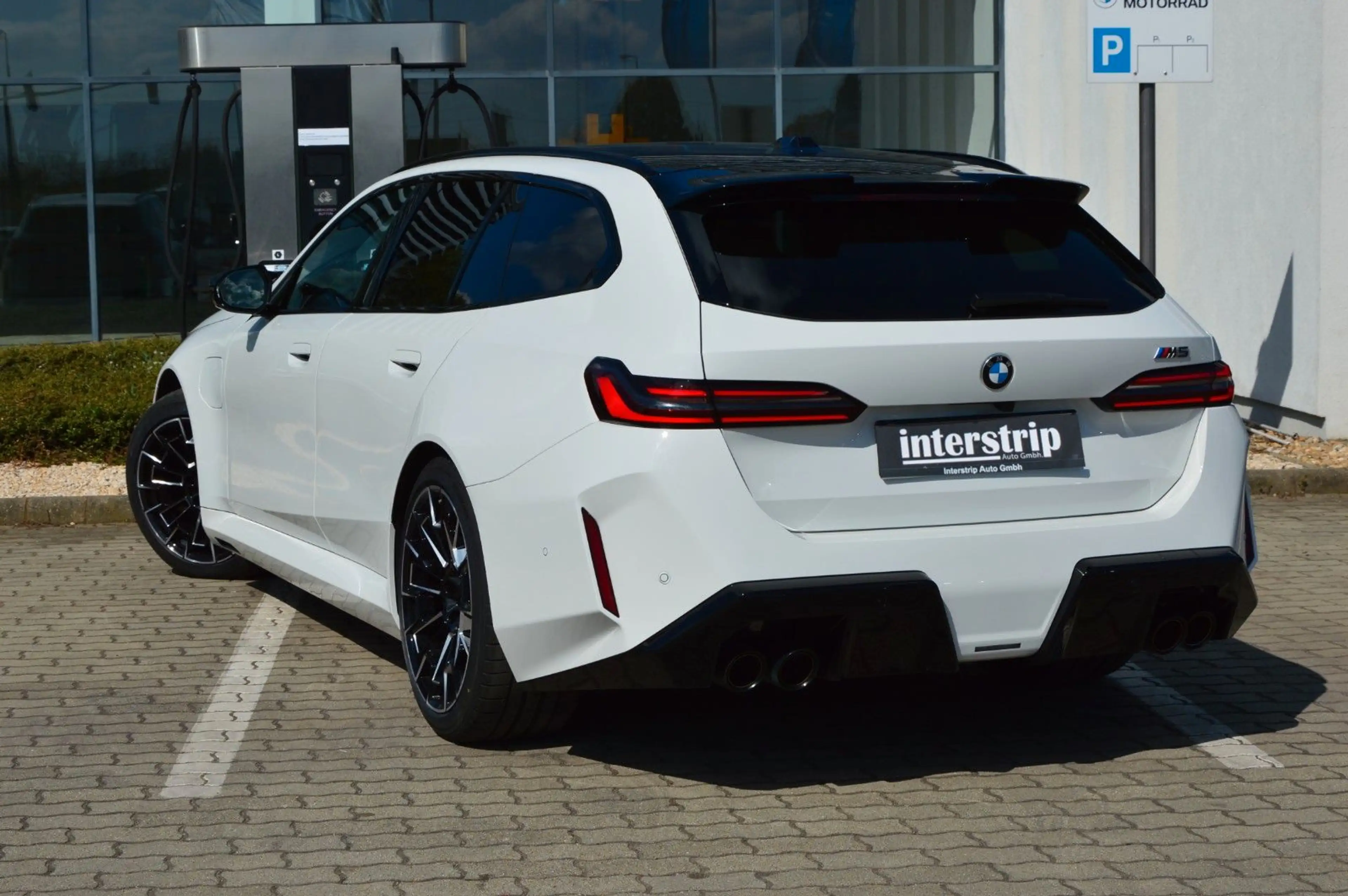 BMW M5 Touring.M DRIVE PRO.DR.ASS.PRO.360.B&W.AHK — photo 4