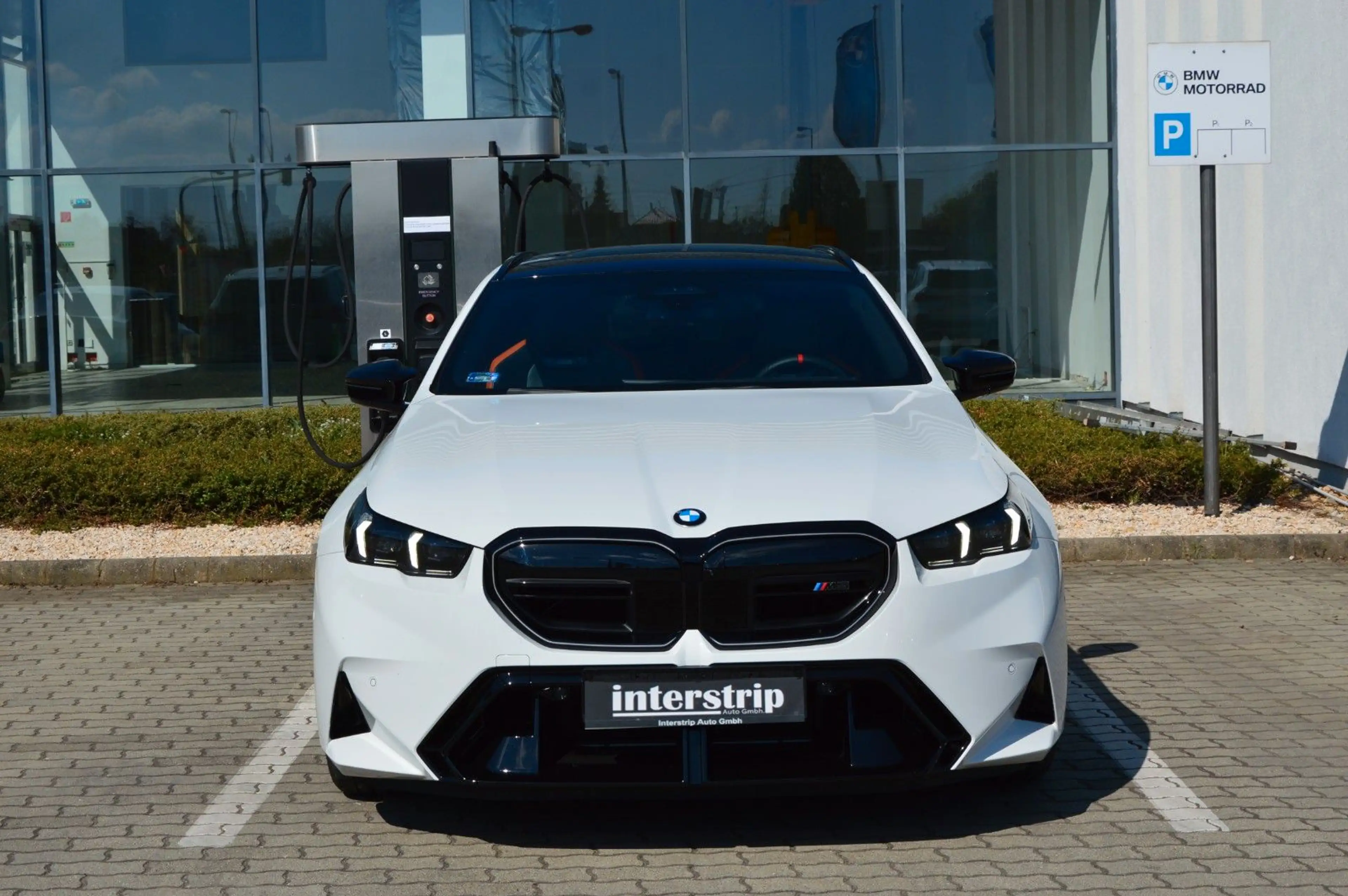 BMW M5 Touring.M DRIVE PRO.DR.ASS.PRO.360.B&W.AHK — photo 2