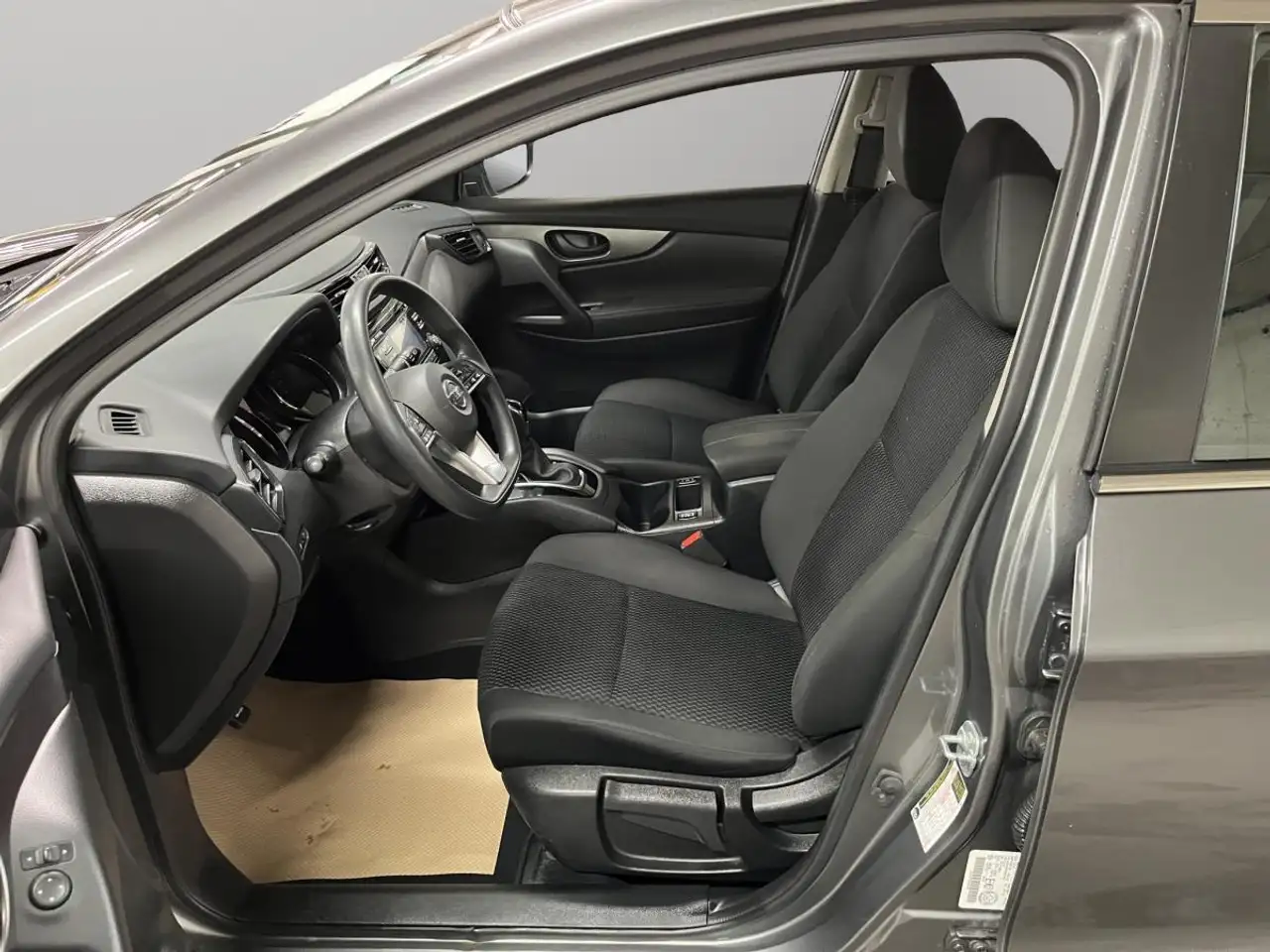 Nissan Qashqai снимка Nissan Qashqai
