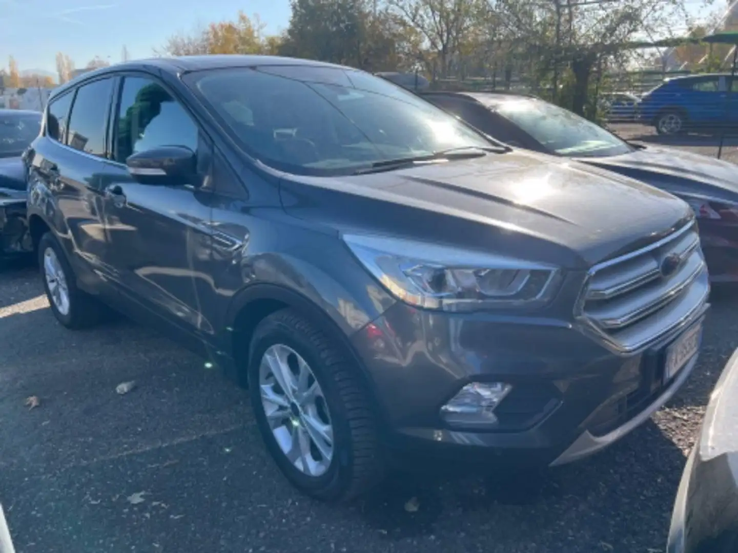 Ford Kuga Kuga 1.5 tdci Edition s  *PROMO OUTLET* Gris - 1