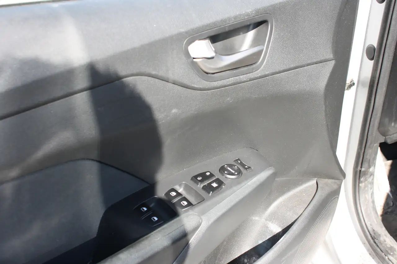 Hyundai ACCENT снимка Hyundai ACCENT