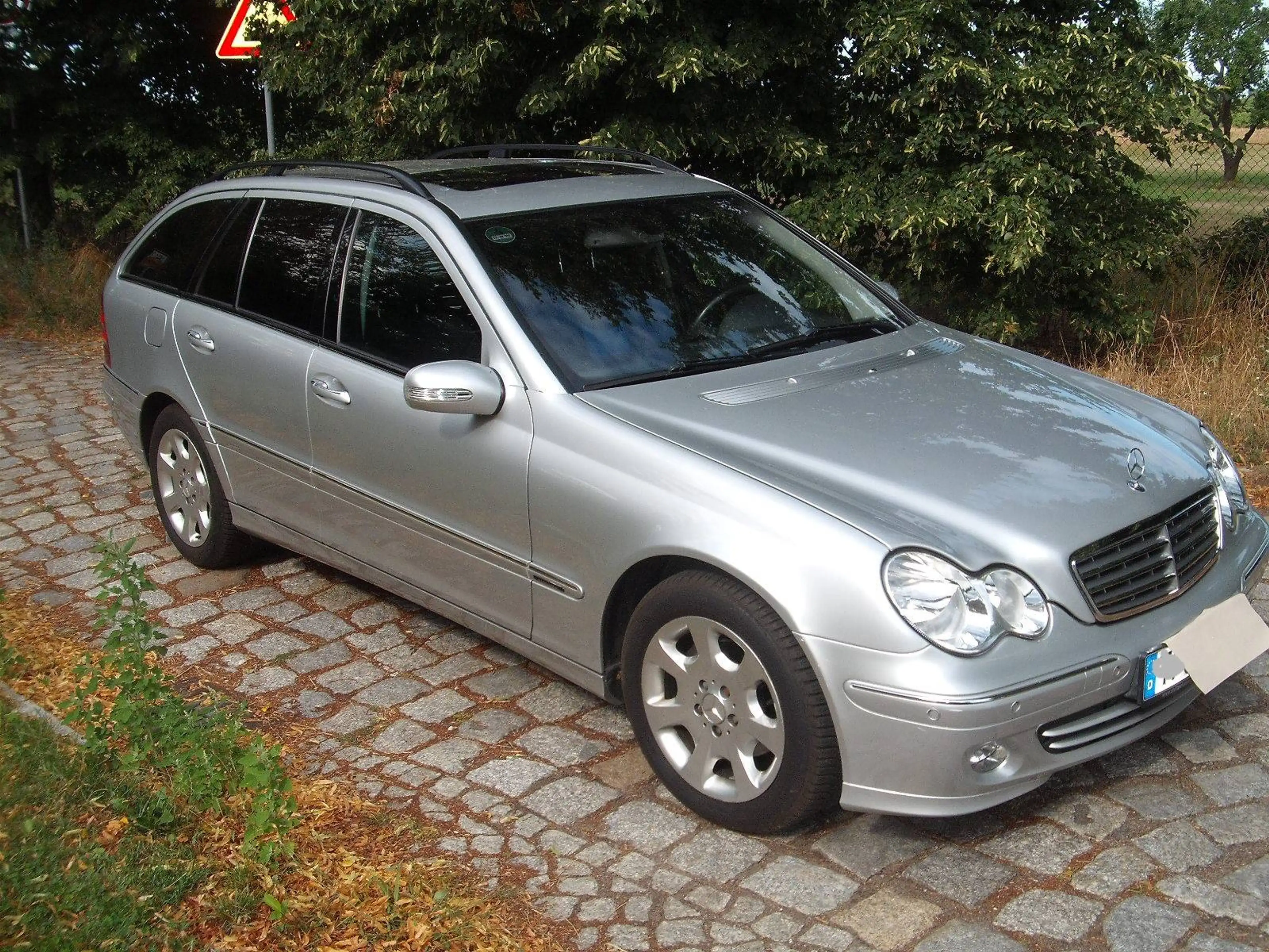 Mercedes-Benz C 180 C 180 Kompressor (203.246)