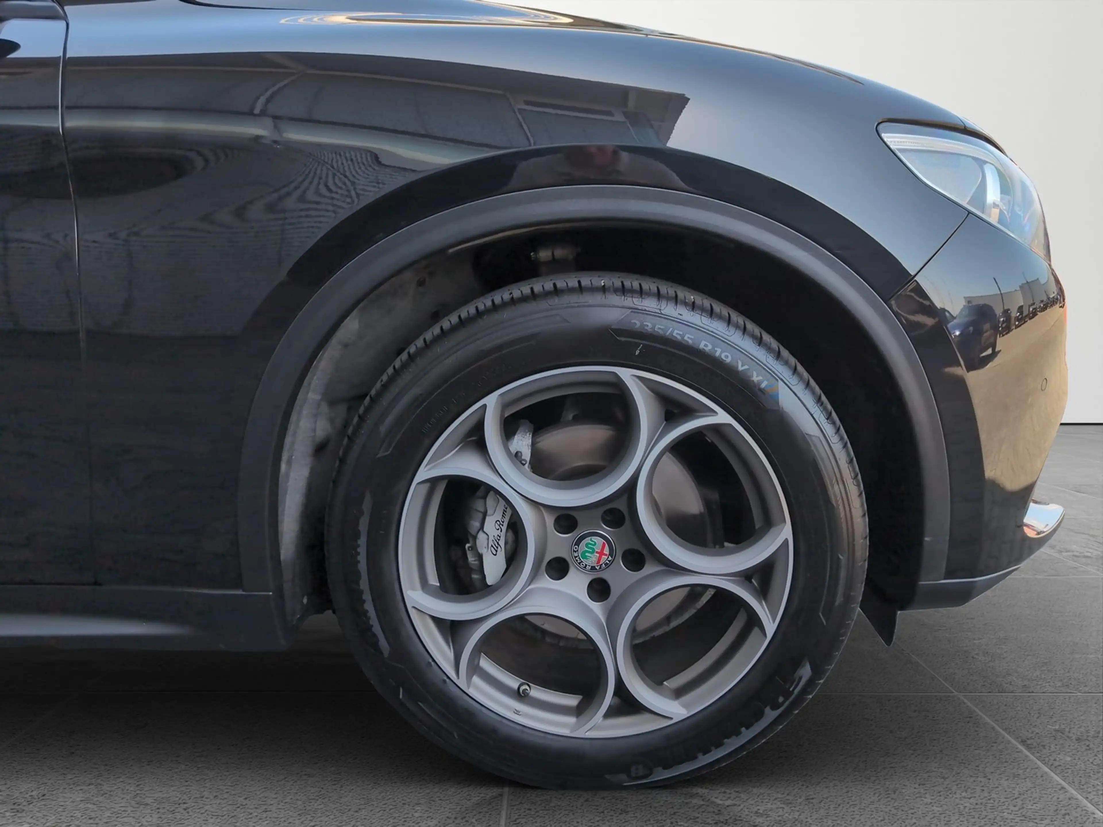 Alfa Romeo Stelvio Business Q4 — photo 9